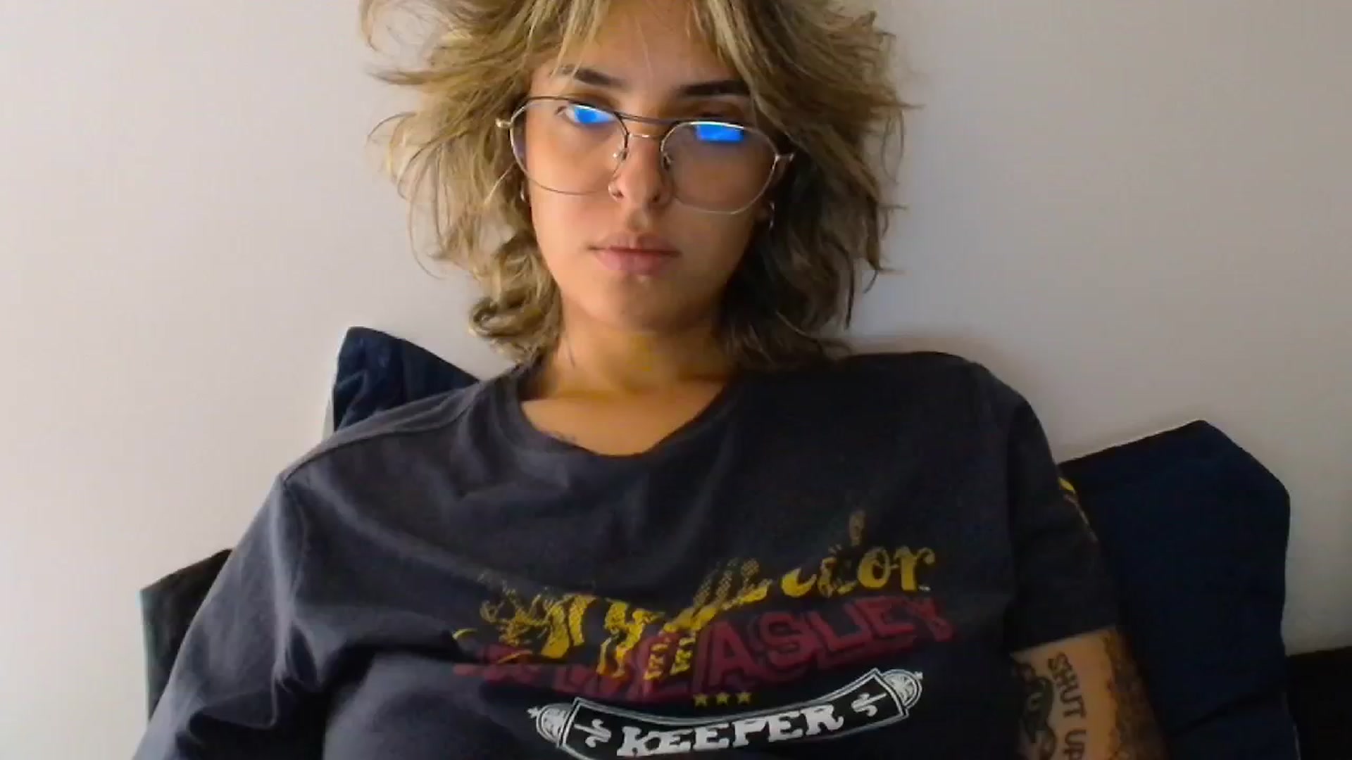 Gallery image thumbnail from RiversideCA's myfreecams stream on, 05/02/2024, 18:06 image 11 of 20
