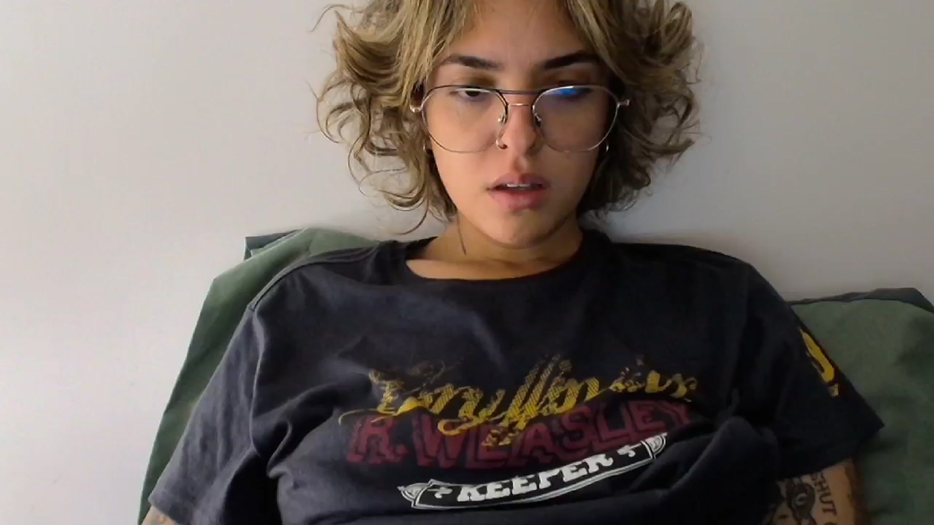 Gallery image thumbnail from RiversideCA's myfreecams stream on, 05/11/2024, 16:31 image 14 of 20