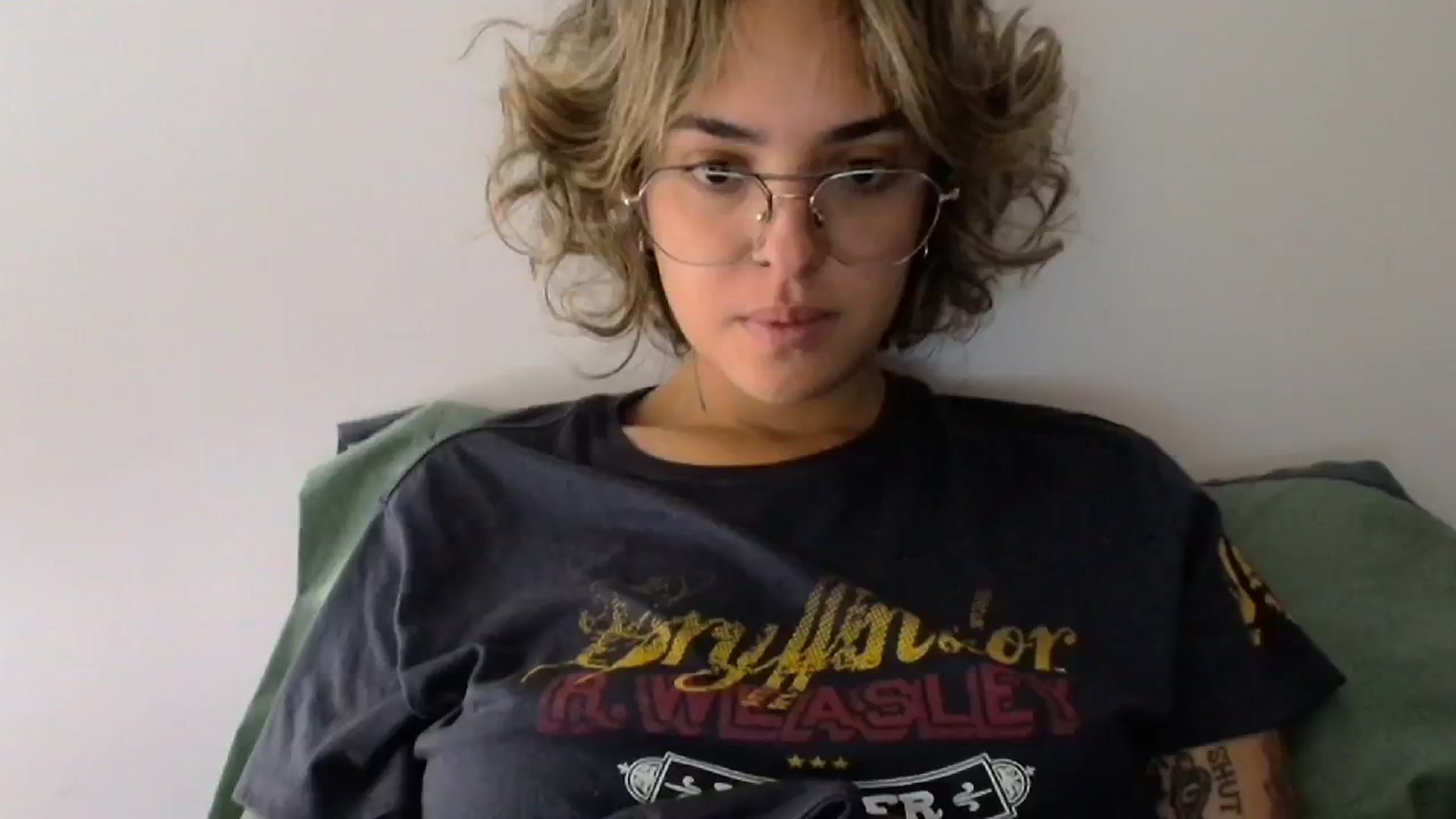 Gallery image thumbnail from RiversideCA's myfreecams stream on, 05/11/2024, 16:31 image 11 of 20