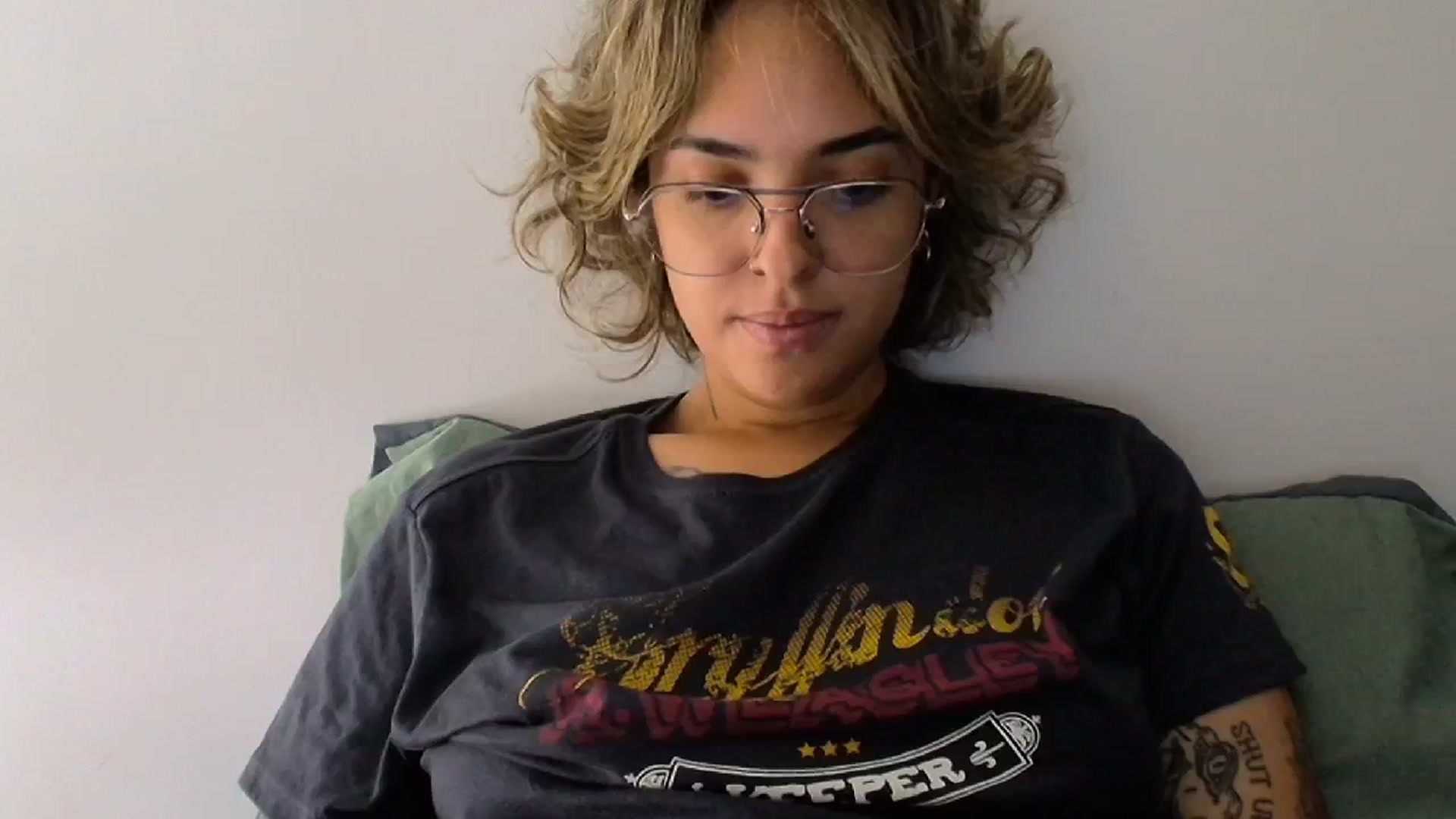 Gallery image thumbnail from RiversideCA's myfreecams stream on, 05/11/2024, 16:54 image 20 of 20