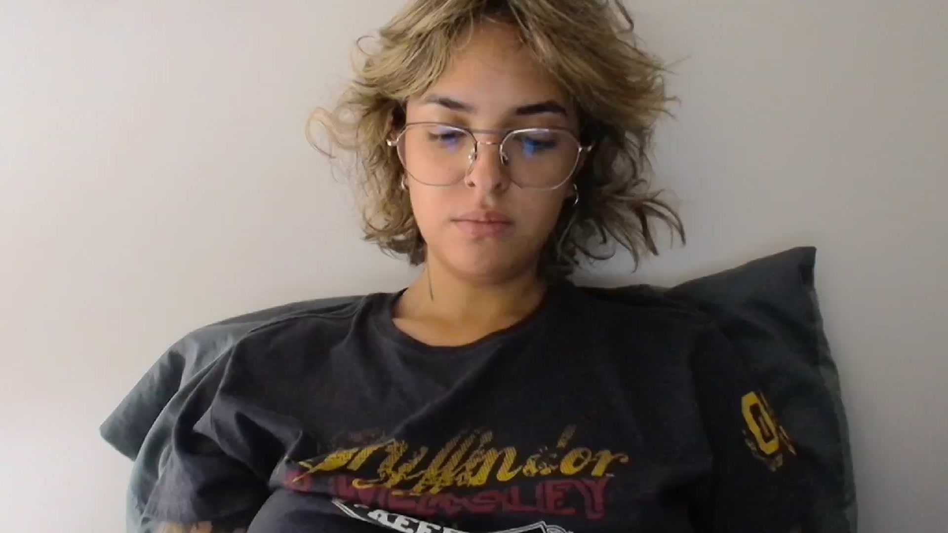 Gallery image thumbnail from RiversideCA's myfreecams stream on, 05/14/2024, 15:54 image 18 of 20