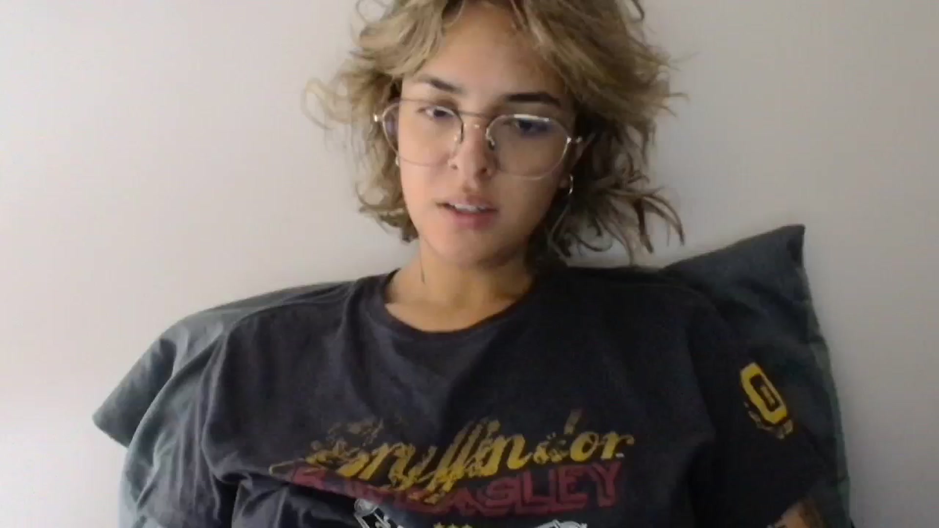 Gallery image thumbnail from RiversideCA's myfreecams stream on, 05/14/2024, 15:54 image 16 of 20