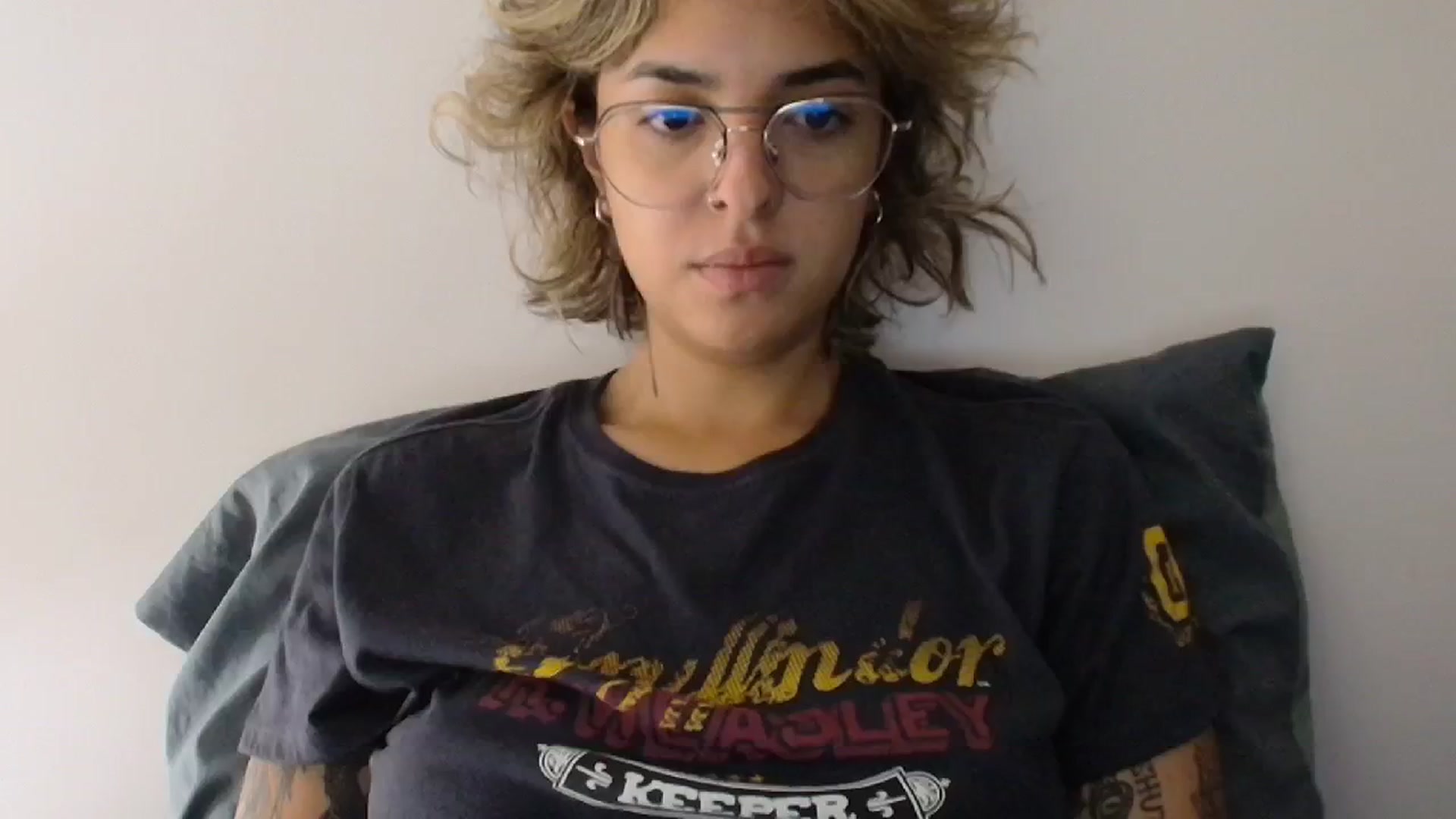 Gallery image thumbnail from RiversideCA's myfreecams stream on, 05/14/2024, 15:54 image 7 of 20