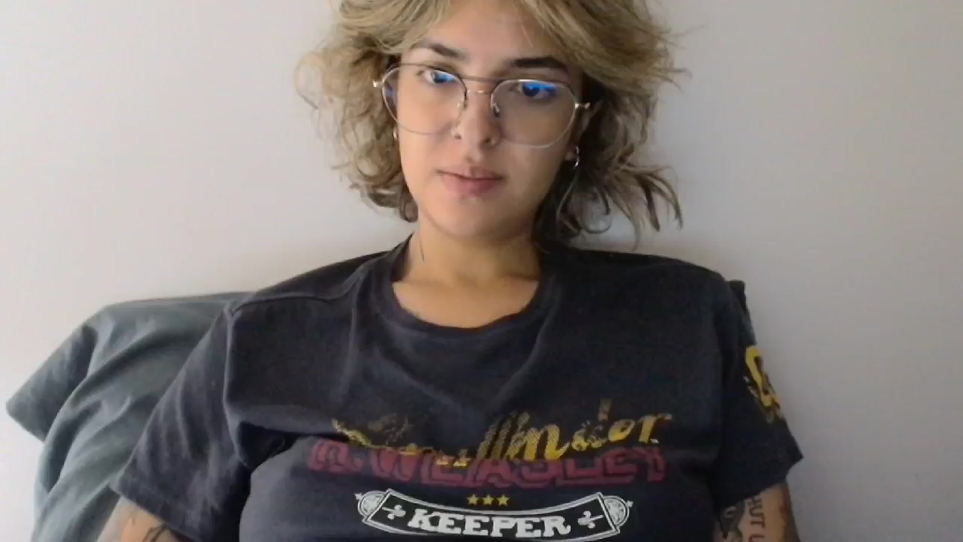 Gallery image thumbnail from RiversideCA's myfreecams stream on, 05/14/2024, 16:24 image 8 of 20