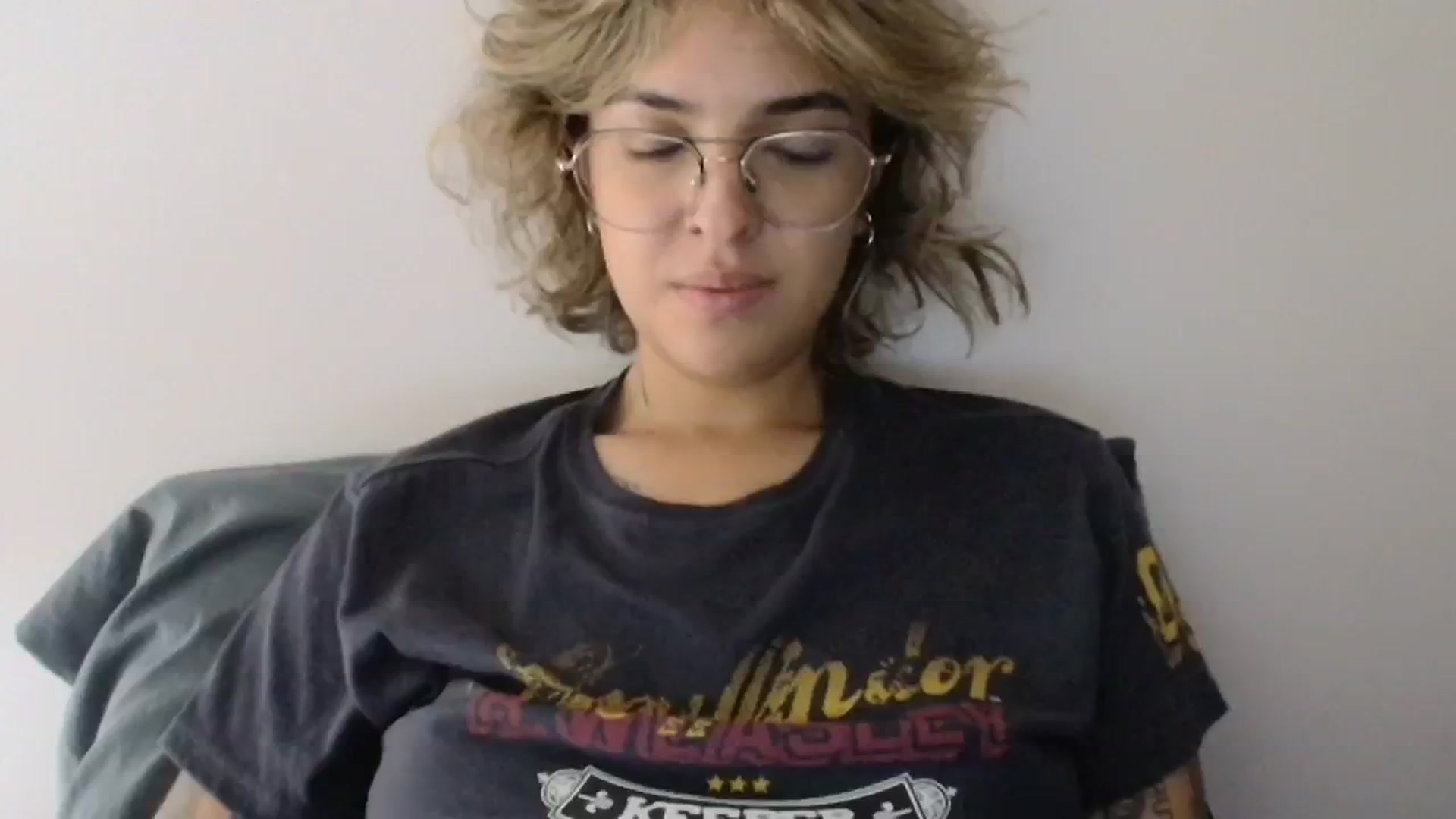 Gallery image thumbnail from RiversideCA's myfreecams stream on, 05/14/2024, 16:24 image 6 of 20
