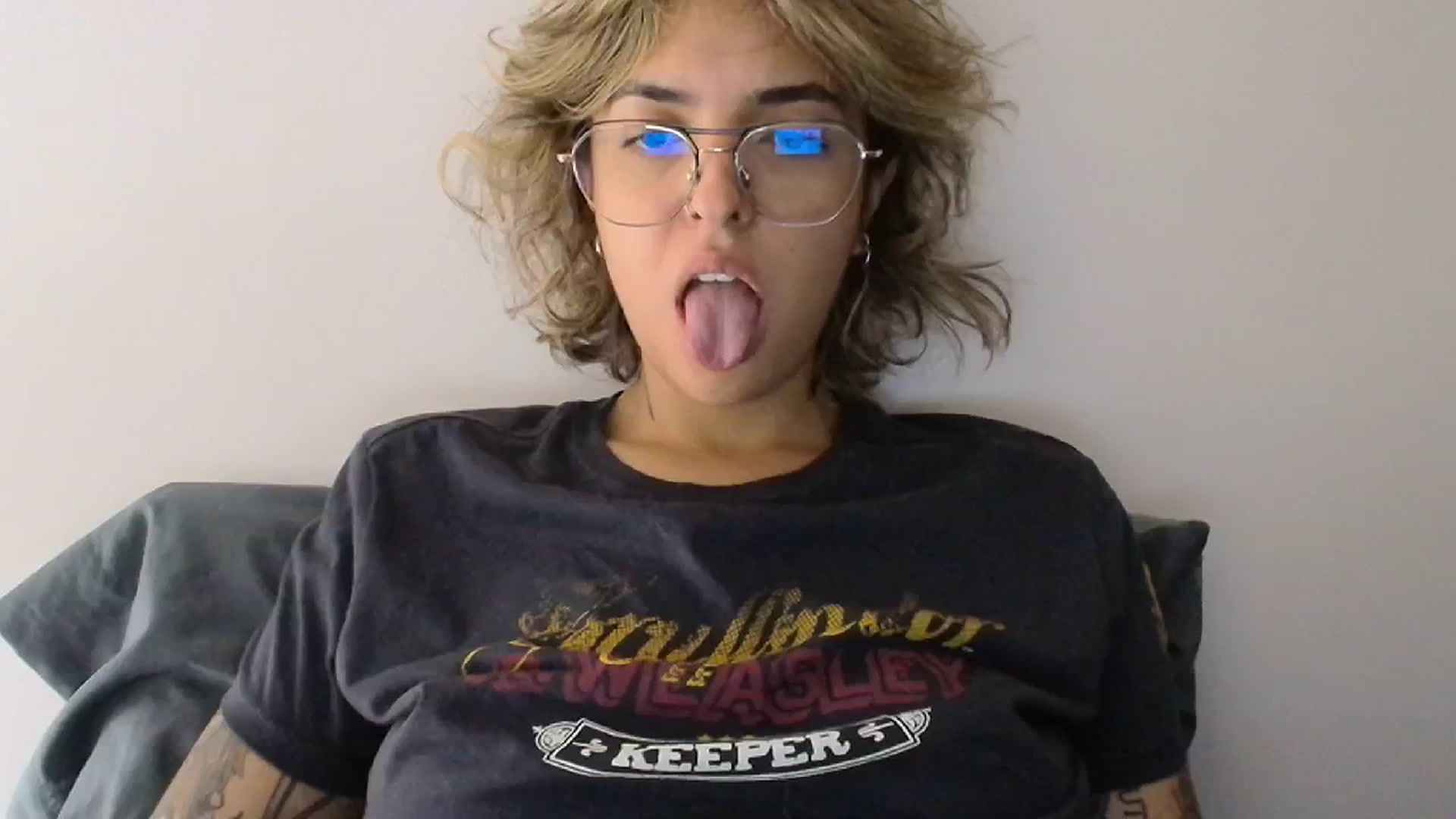 Gallery image thumbnail from RiversideCA's myfreecams stream on, 05/14/2024, 16:24 image 16 of 20