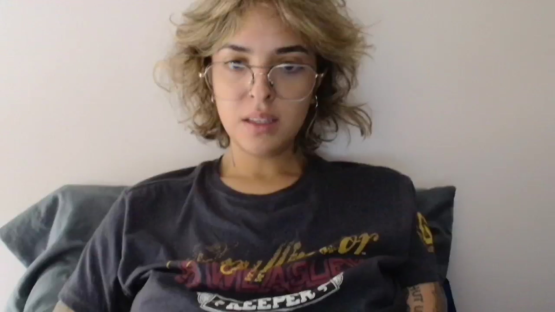 Gallery image thumbnail from RiversideCA's myfreecams stream on, 05/14/2024, 16:24 image 17 of 20