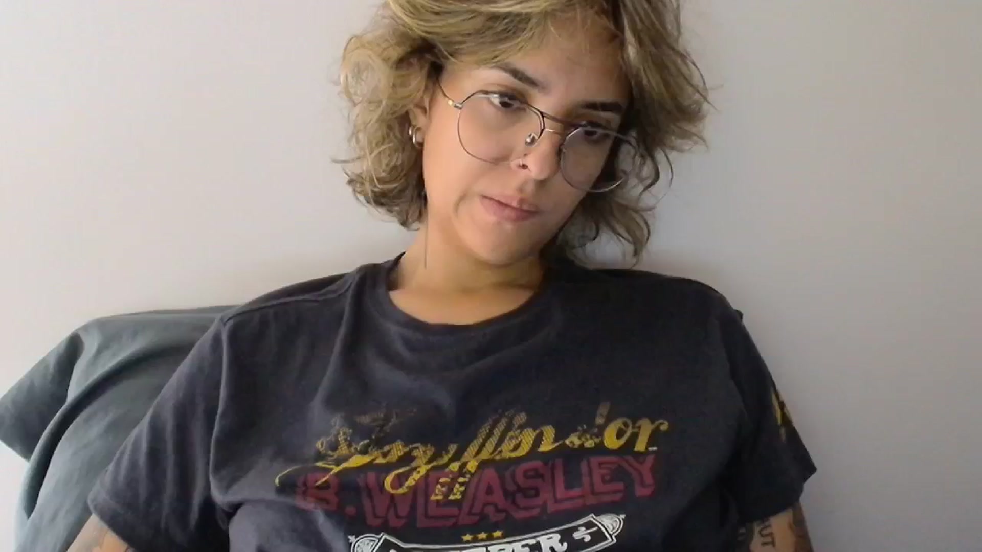 Gallery image thumbnail from RiversideCA's myfreecams stream on, 05/14/2024, 16:24 image 13 of 20