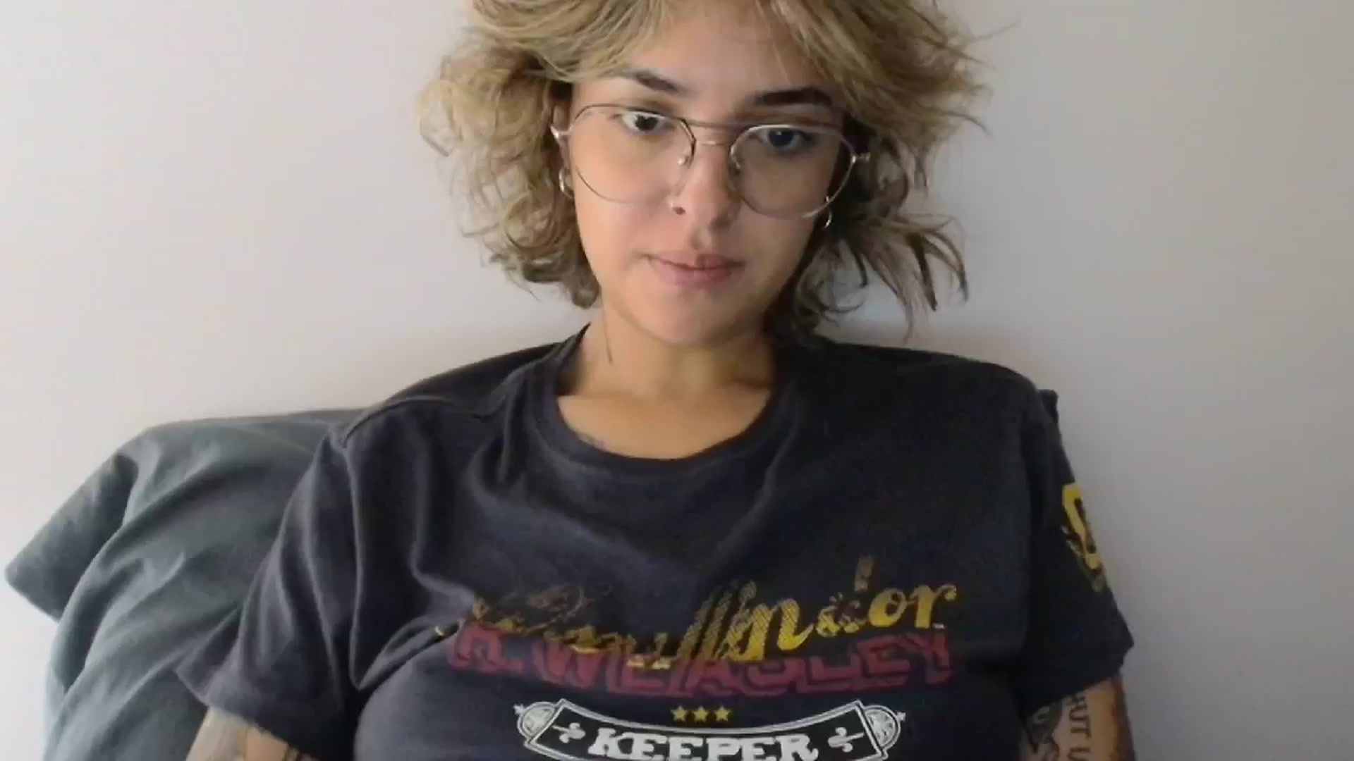 Gallery image thumbnail from RiversideCA's myfreecams stream on, 05/14/2024, 16:24 image 4 of 20