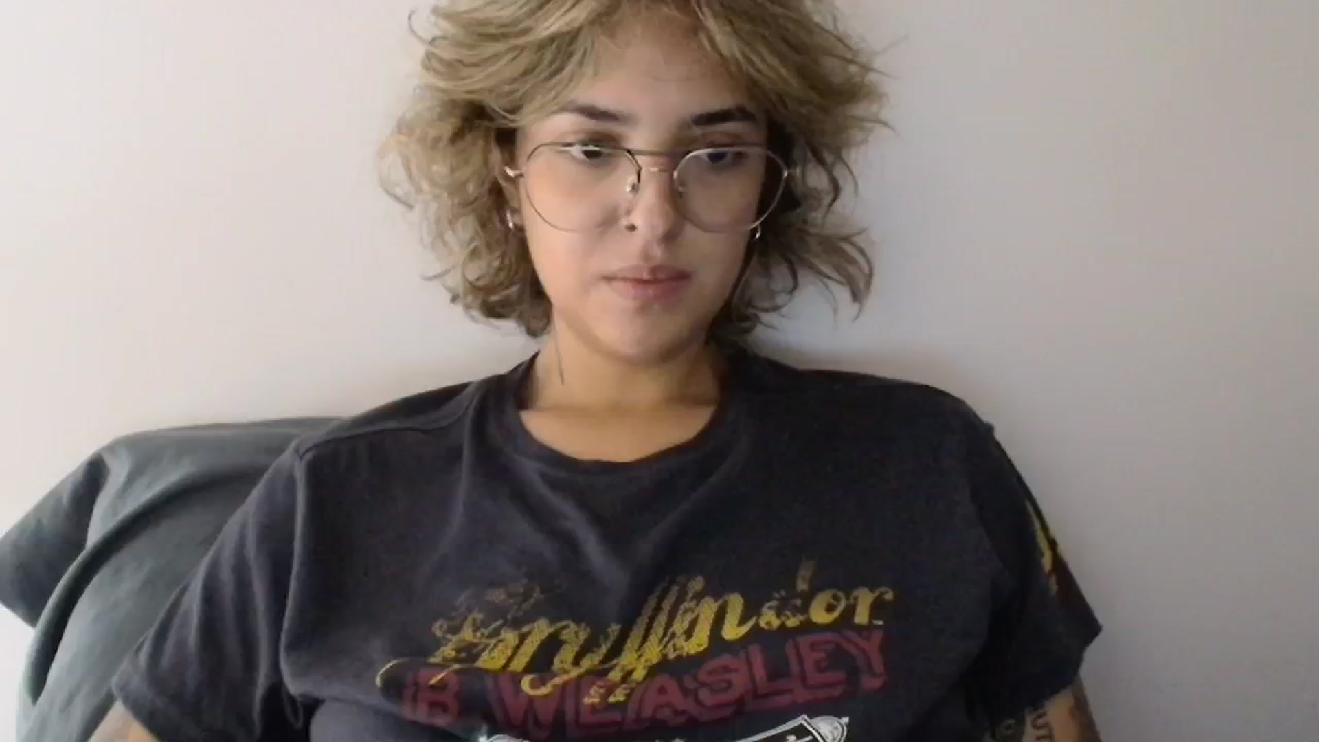 Gallery image thumbnail from RiversideCA's myfreecams stream on, 05/14/2024, 16:24 image 15 of 20