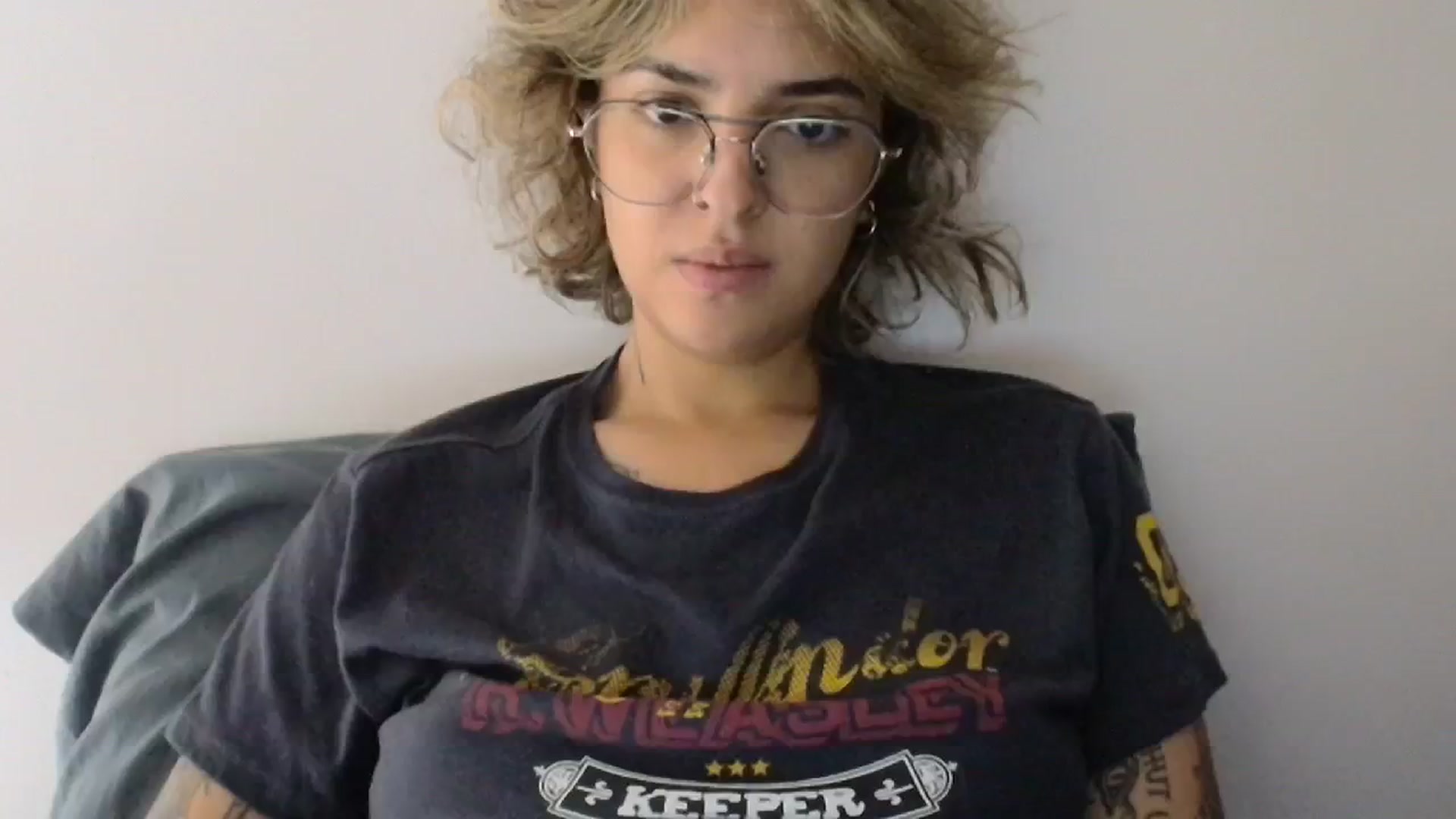 Gallery image thumbnail from RiversideCA's myfreecams stream on, 05/14/2024, 16:24 image 7 of 20