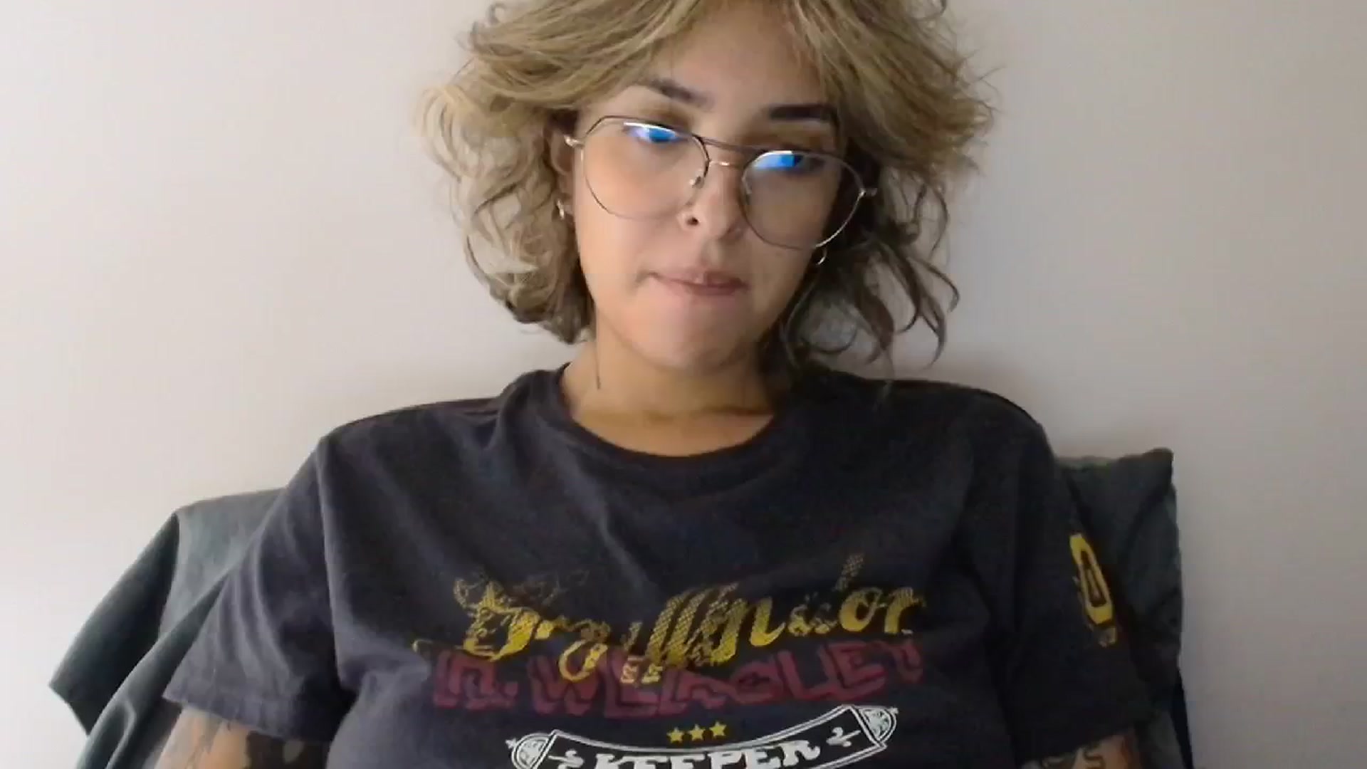 Gallery image thumbnail from RiversideCA's myfreecams stream on, 05/14/2024, 16:43 image 3 of 20