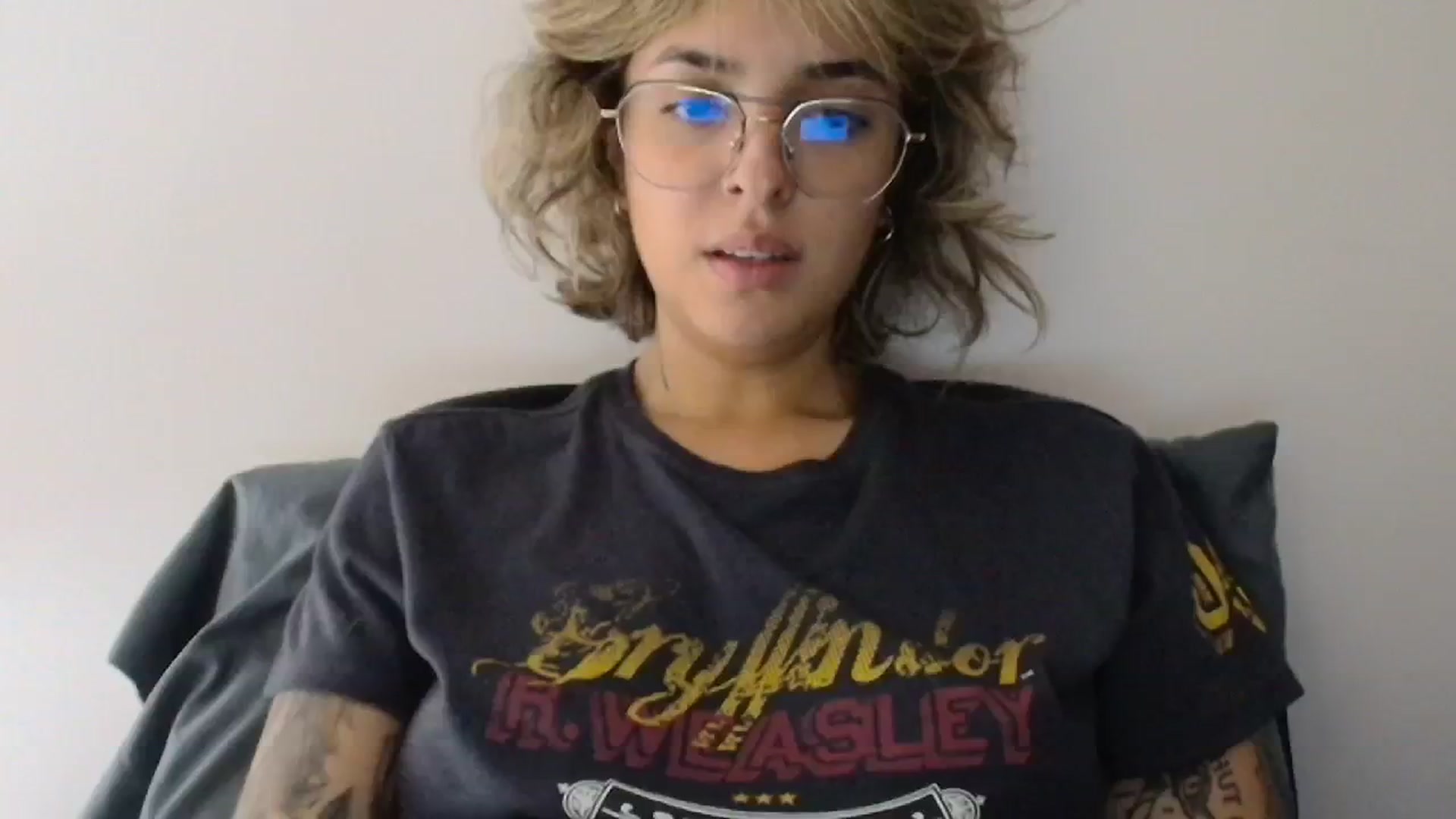 Gallery image thumbnail from RiversideCA's myfreecams stream on, 05/14/2024, 16:43 image 14 of 20
