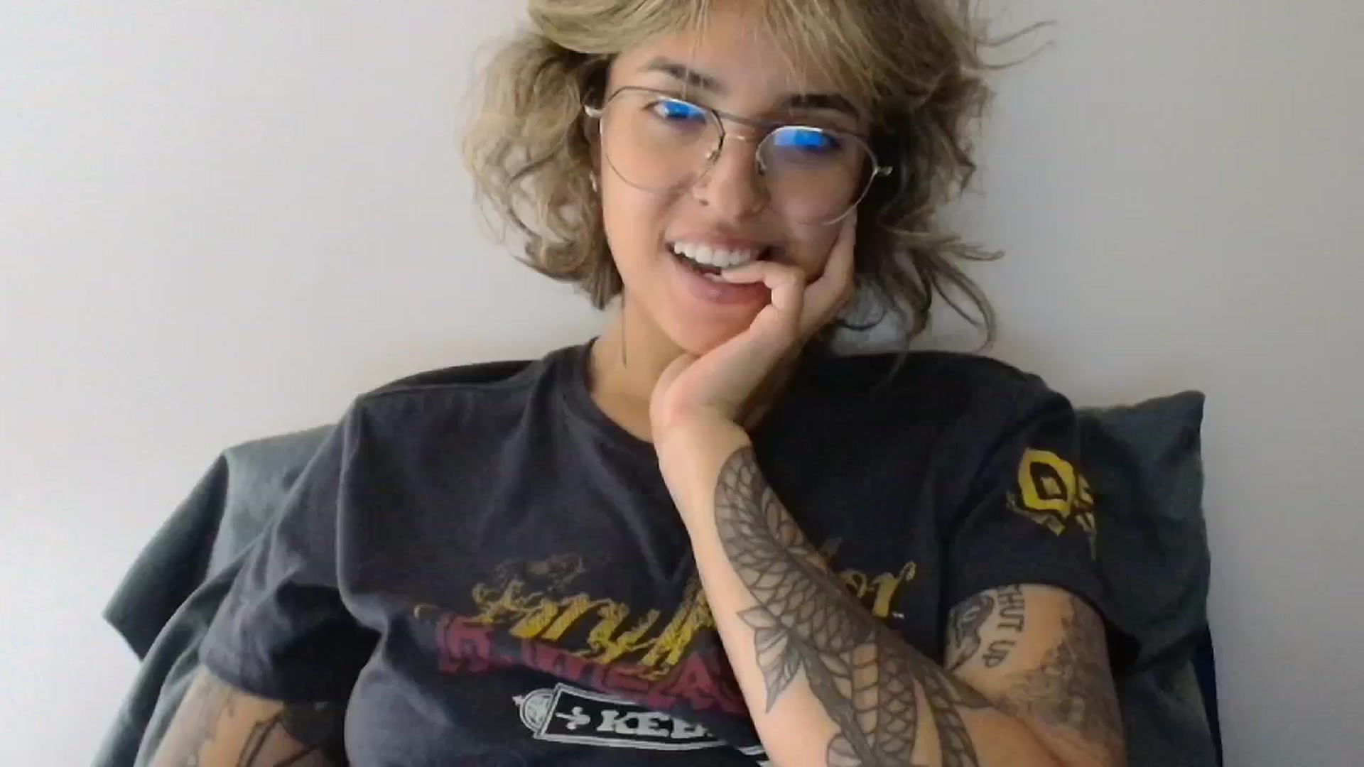 Gallery image thumbnail from RiversideCA's myfreecams stream on, 05/14/2024, 16:43 image 11 of 20