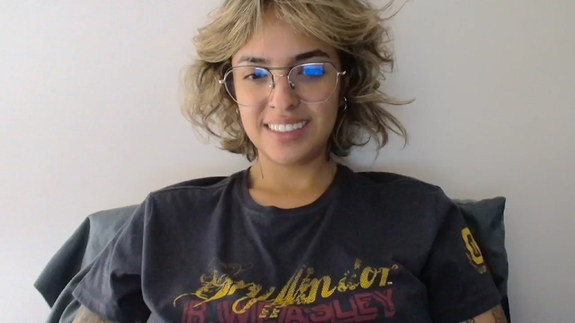 Gallery image thumbnail from RiversideCA's myfreecams stream on, 05/14/2024, 16:43 image 6 of 20