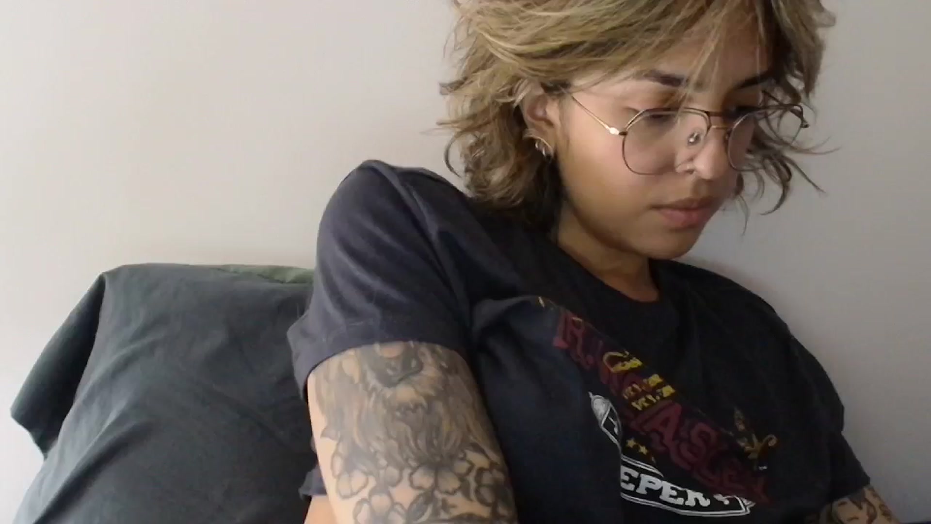Gallery image thumbnail from RiversideCA's myfreecams stream on, 05/14/2024, 17:55 image 12 of 20