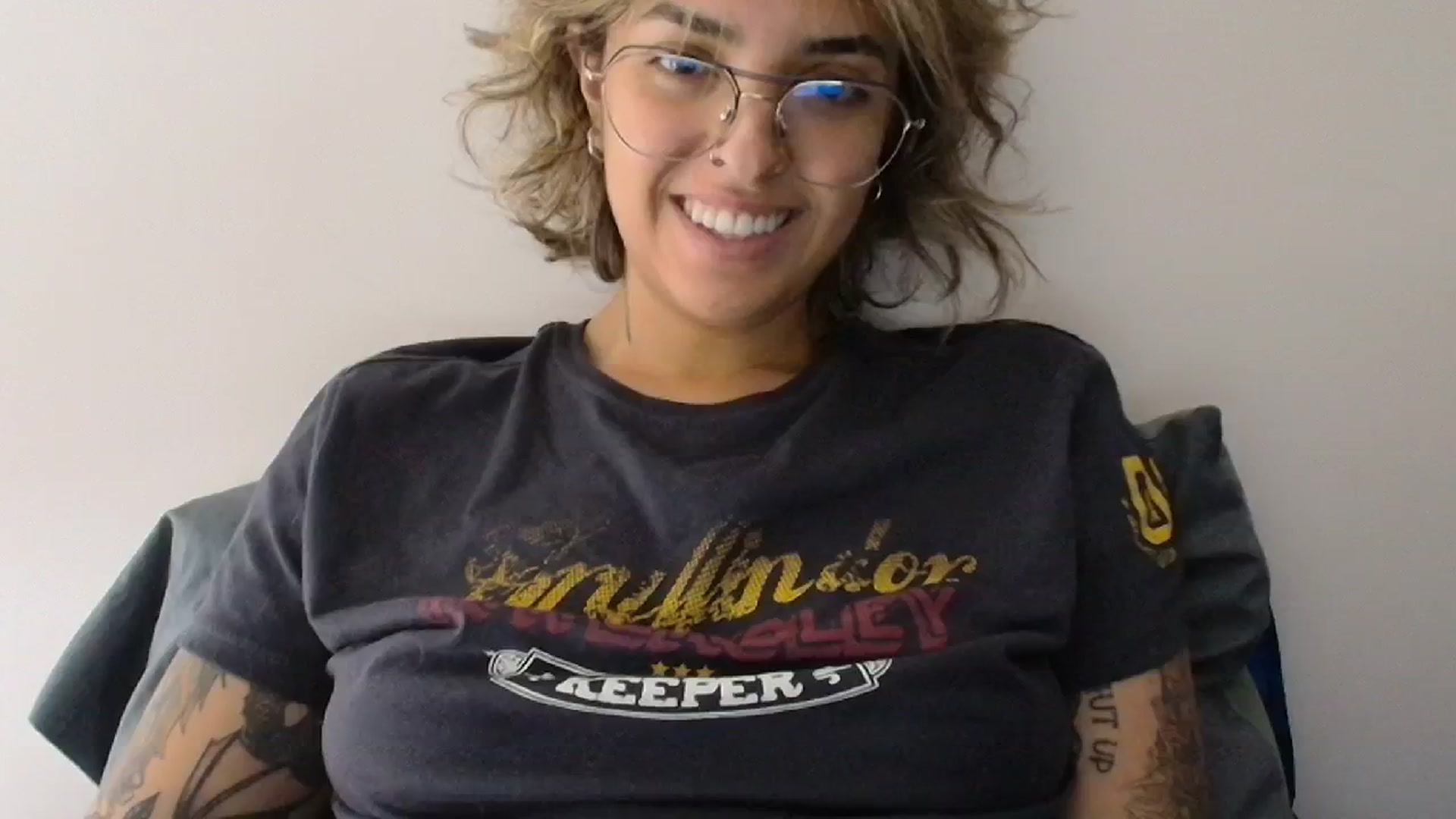 Gallery image thumbnail from RiversideCA's myfreecams stream on, 05/14/2024, 17:55 image 3 of 20