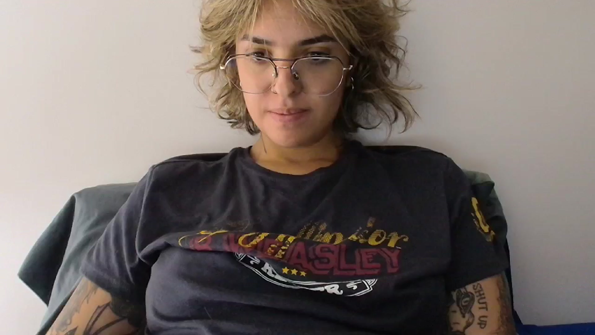 Gallery image thumbnail from RiversideCA's myfreecams stream on, 05/14/2024, 17:55 image 15 of 20