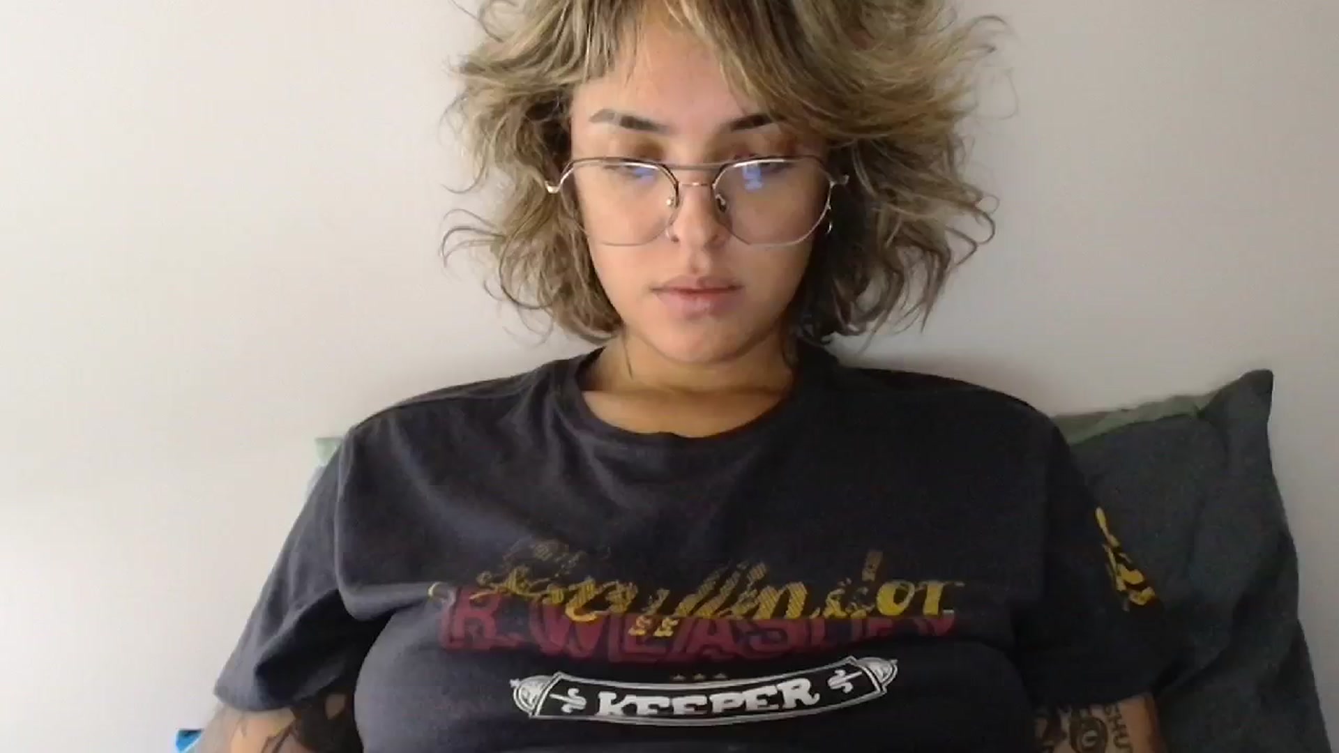 Gallery image thumbnail from RiversideCA's myfreecams stream on, 05/18/2024, 18:25 image 14 of 20