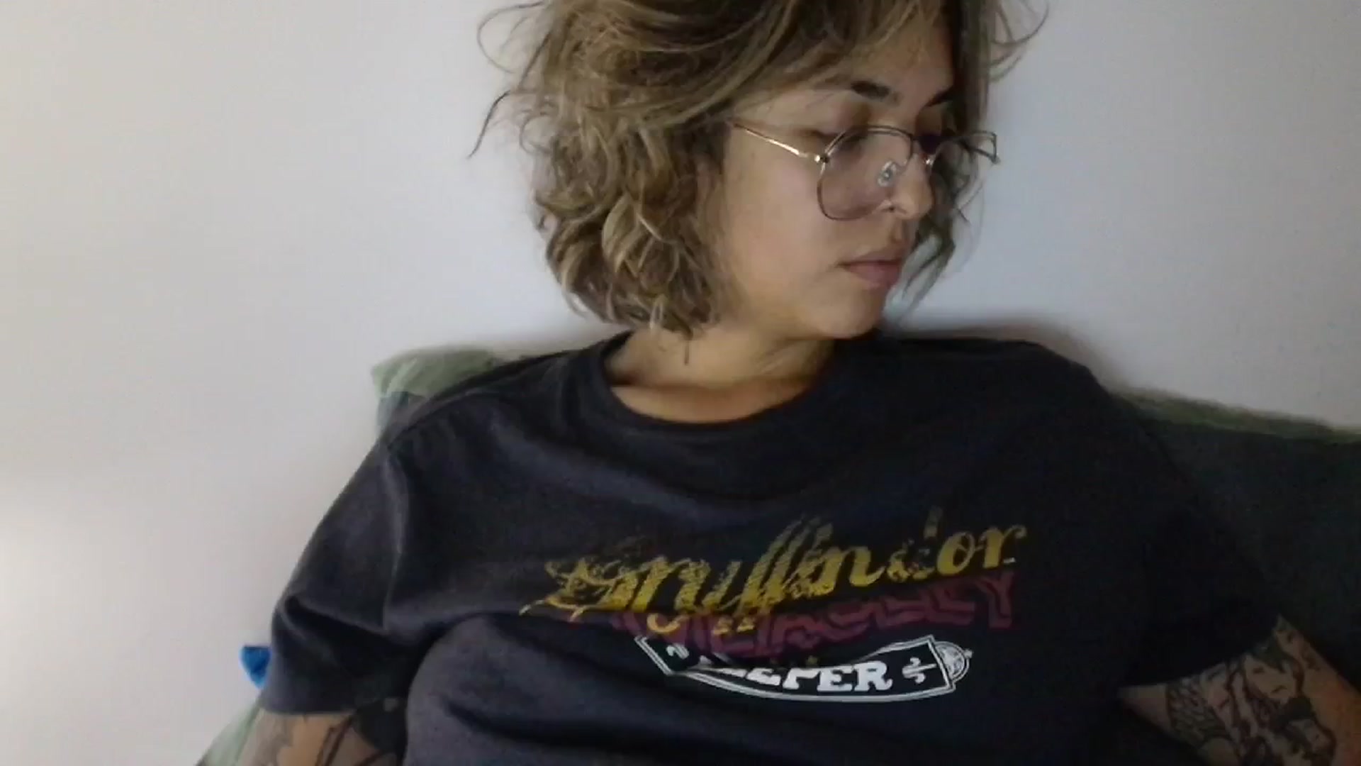 Gallery image thumbnail from RiversideCA's myfreecams stream on, 05/18/2024, 18:57 image 9 of 20