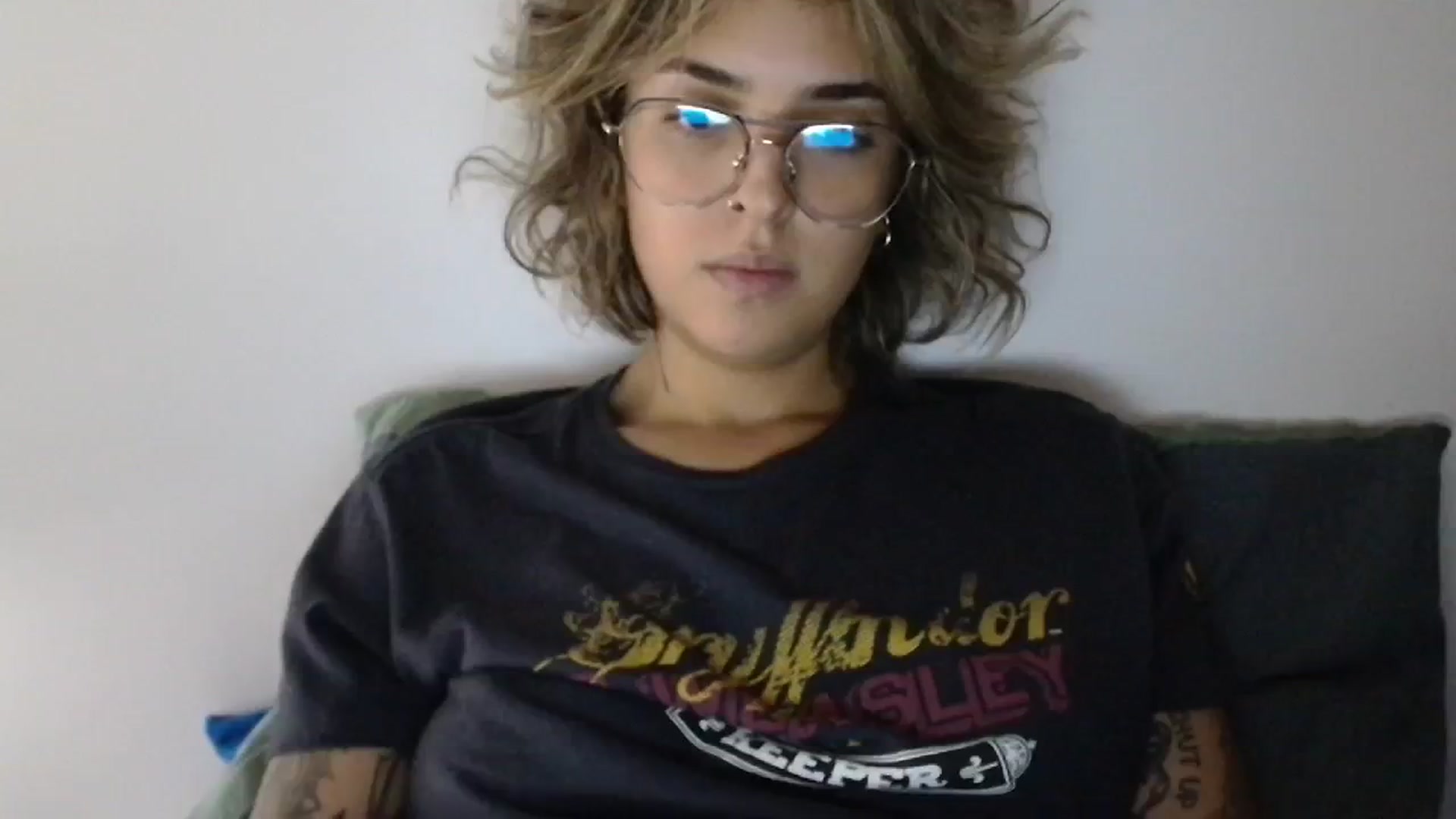 Gallery image thumbnail from RiversideCA's myfreecams stream on, 05/18/2024, 18:57 image 7 of 20