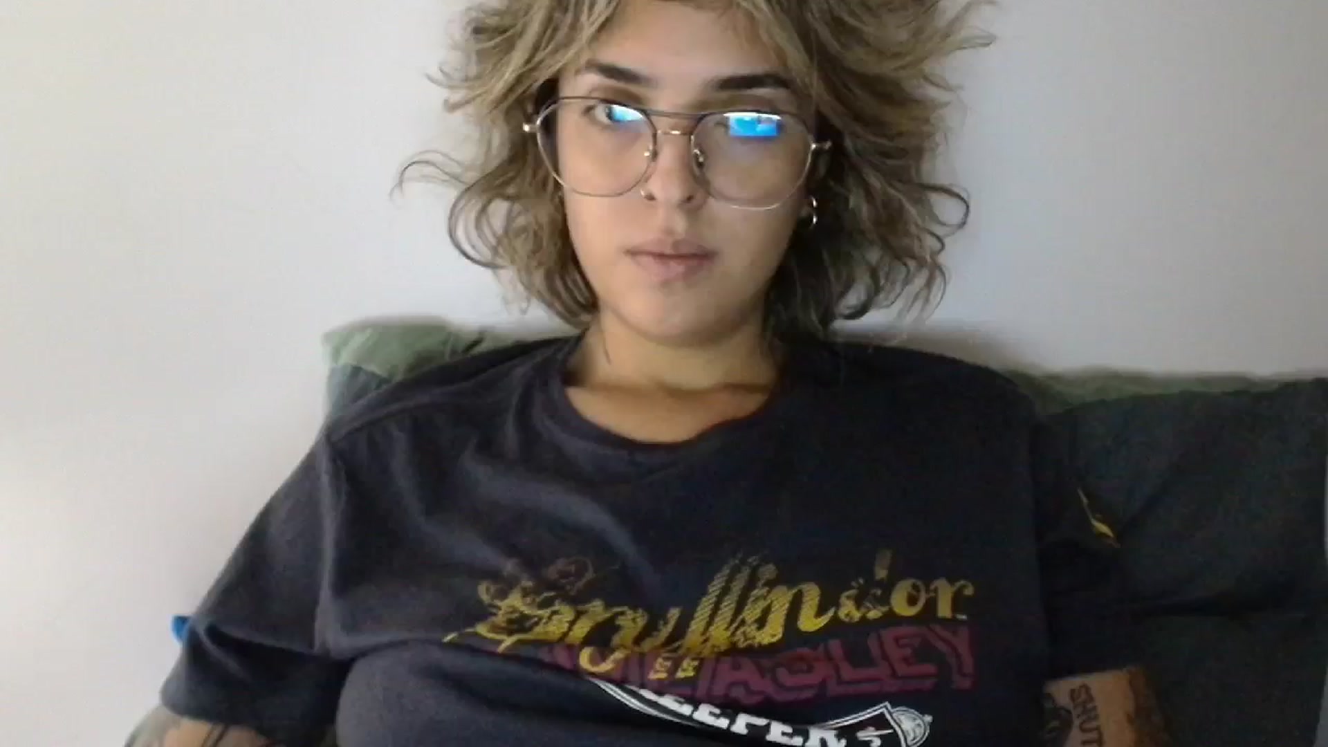 Gallery image thumbnail from RiversideCA's myfreecams stream on, 05/18/2024, 18:57 image 20 of 20