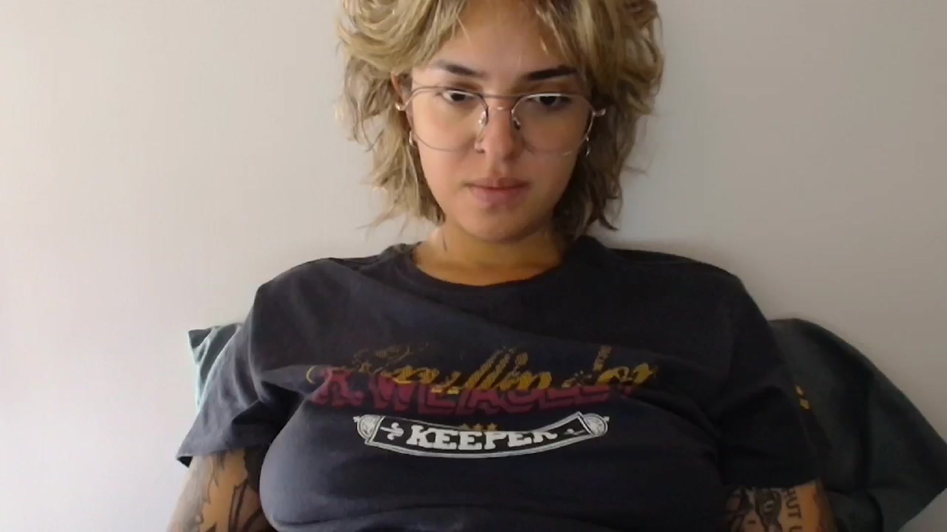 Gallery image thumbnail from RiversideCA's myfreecams stream on, 05/20/2024, 16:09 image 3 of 20