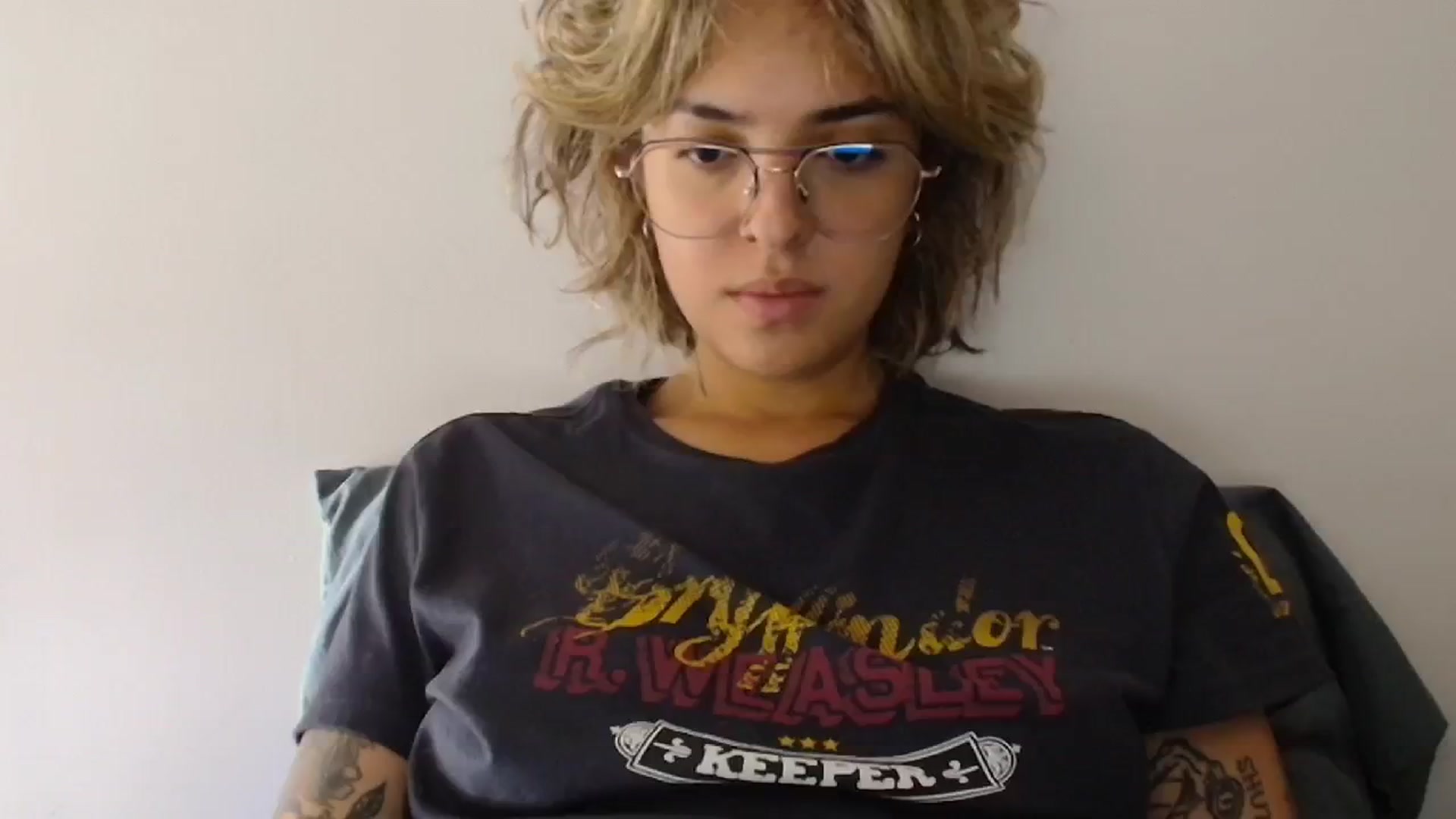 Gallery image thumbnail from RiversideCA's myfreecams stream on, 05/20/2024, 16:09 image 16 of 20