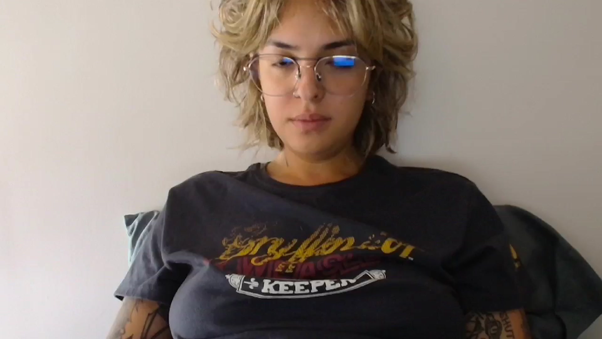 Gallery image thumbnail from RiversideCA's myfreecams stream on, 05/20/2024, 16:09 image 4 of 20