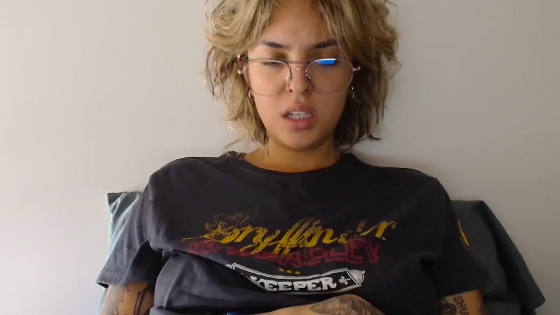 Gallery image thumbnail from RiversideCA's myfreecams stream on, 05/20/2024, 16:09 image 13 of 20