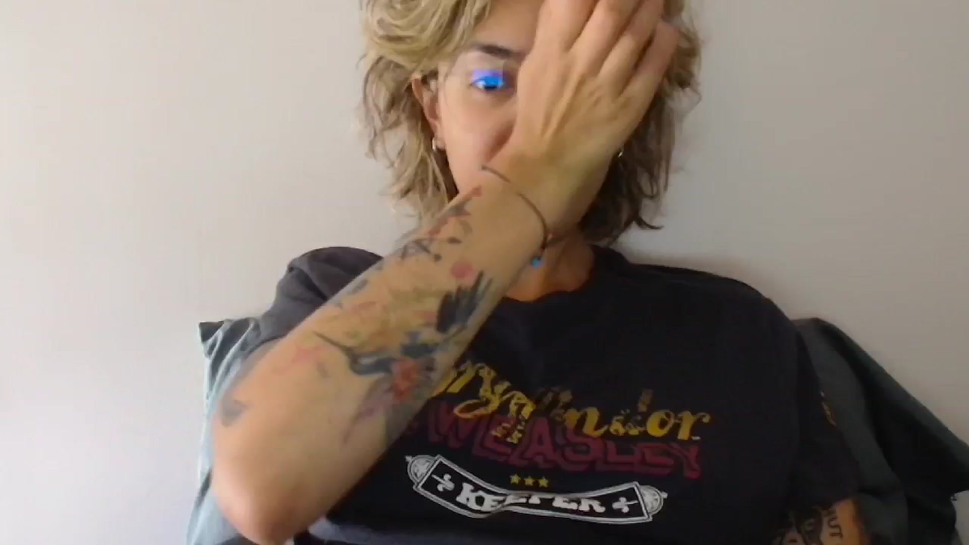Gallery image thumbnail from RiversideCA's myfreecams stream on, 05/20/2024, 16:09 image 10 of 20
