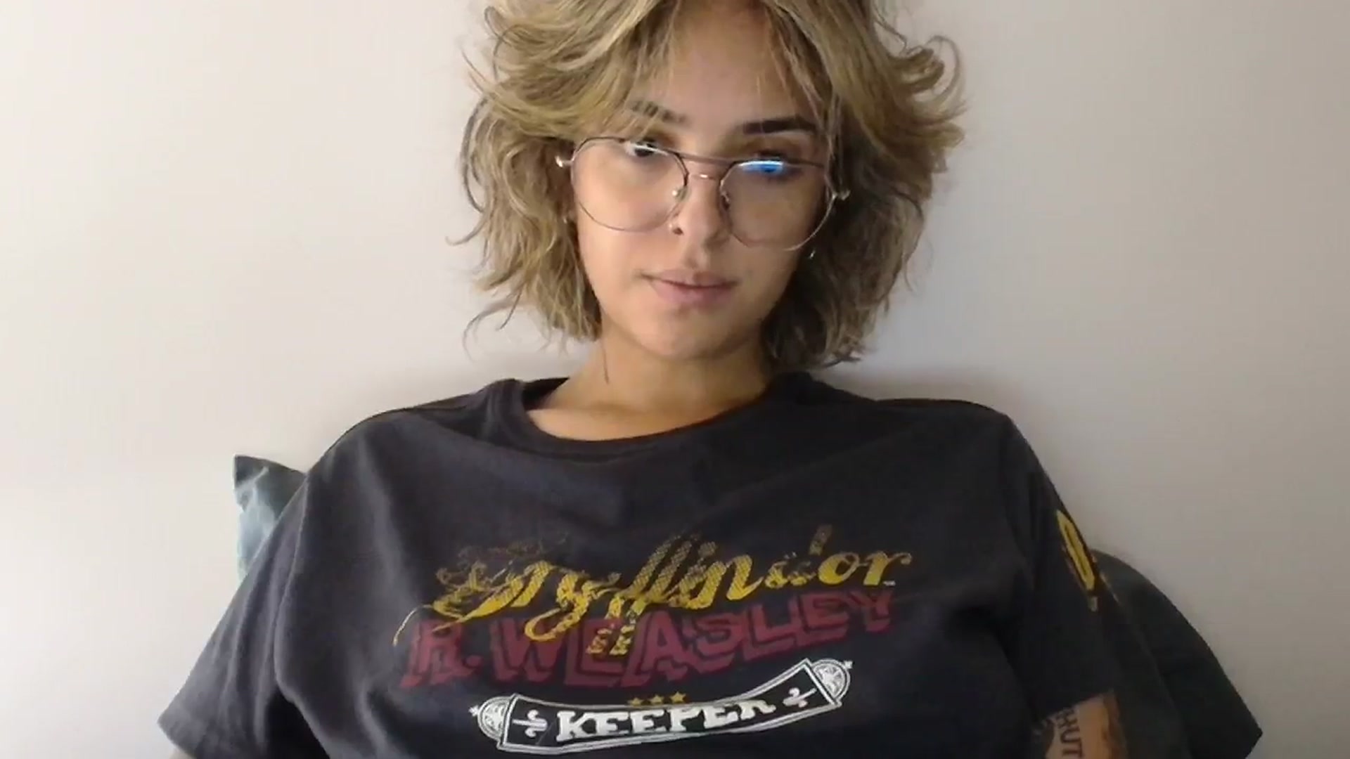 Gallery image thumbnail from RiversideCA's myfreecams stream on, 05/20/2024, 17:53 image 18 of 20