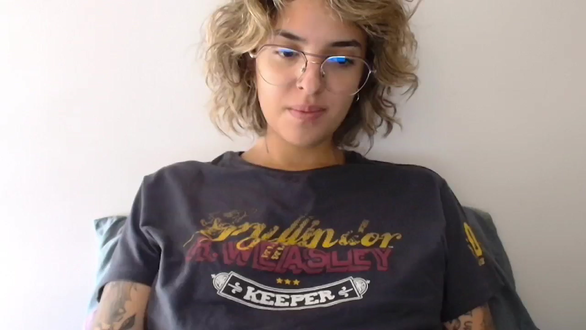Gallery image thumbnail from RiversideCA's myfreecams stream on, 05/21/2024, 15:33 image 11 of 20