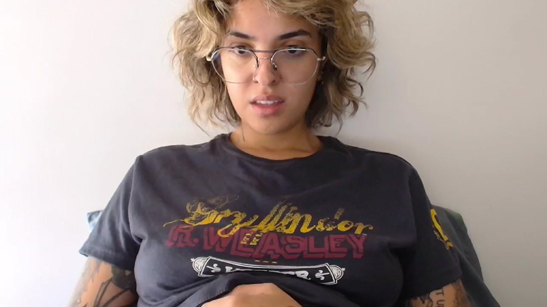 Gallery image thumbnail from RiversideCA's myfreecams stream on, 05/21/2024, 15:33 image 12 of 20