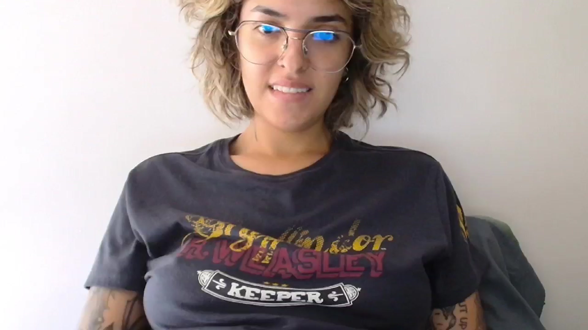 Gallery image thumbnail from RiversideCA's myfreecams stream on, 05/21/2024, 15:33 image 19 of 20