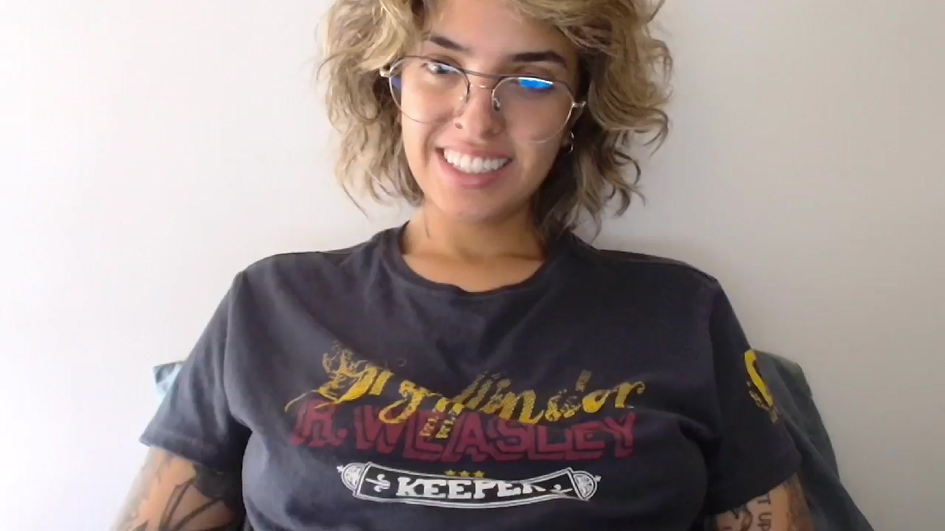 Gallery image thumbnail from RiversideCA's myfreecams stream on, 05/21/2024, 15:33 image 13 of 20