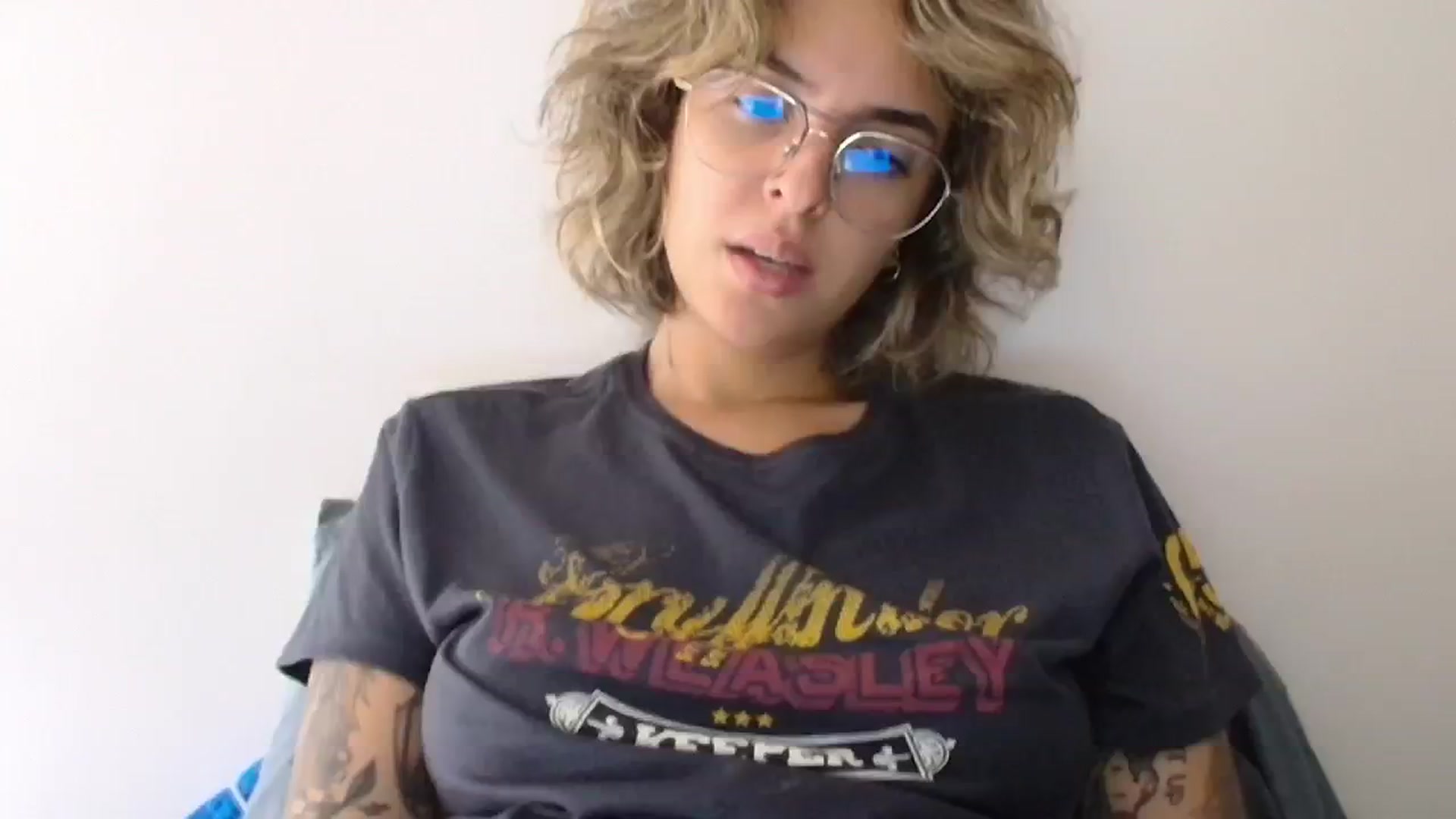 Gallery image thumbnail from RiversideCA's myfreecams stream on, 05/21/2024, 16:10 image 9 of 20