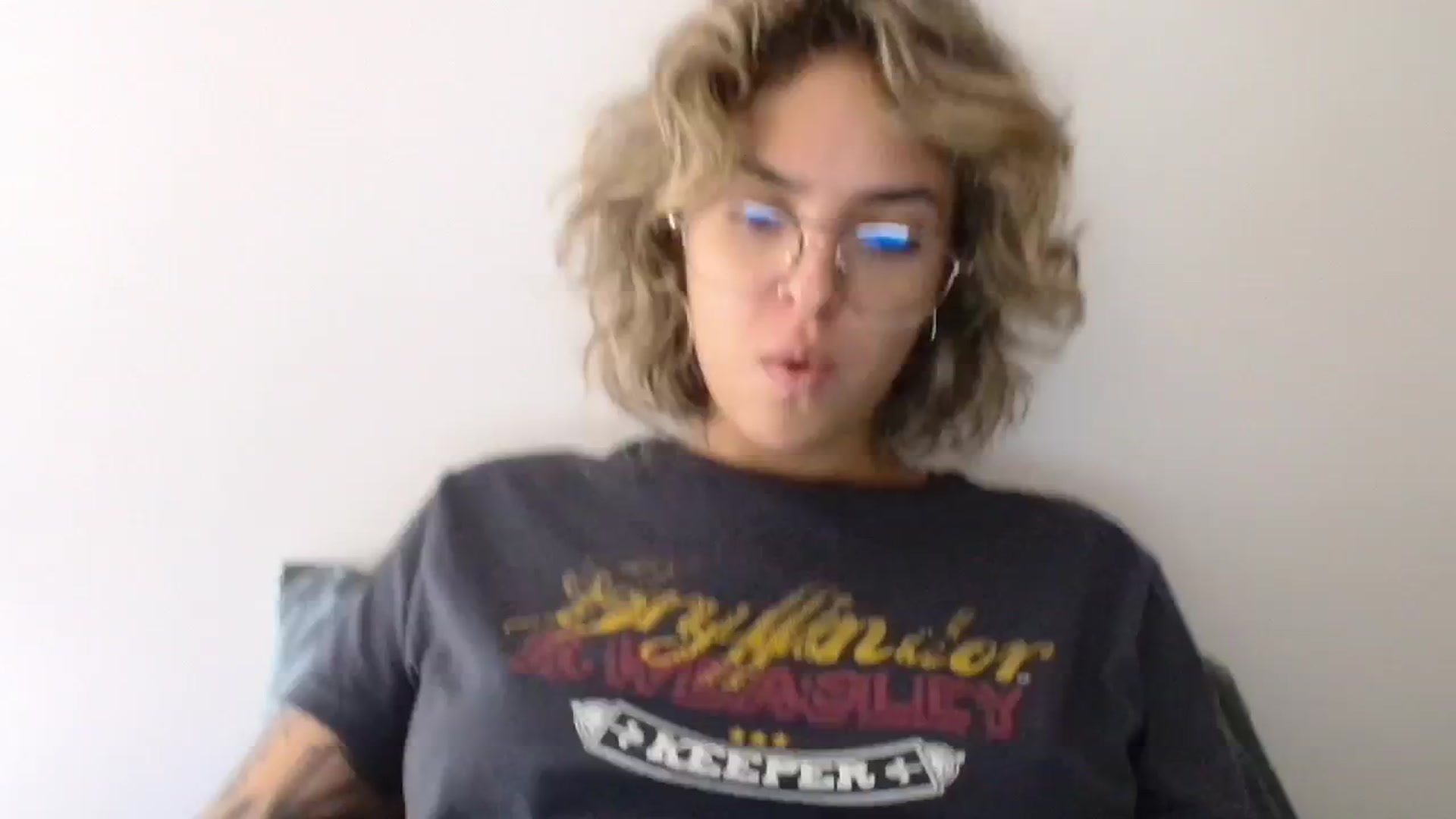 Gallery image thumbnail from RiversideCA's myfreecams stream on, 05/21/2024, 16:10 image 8 of 20