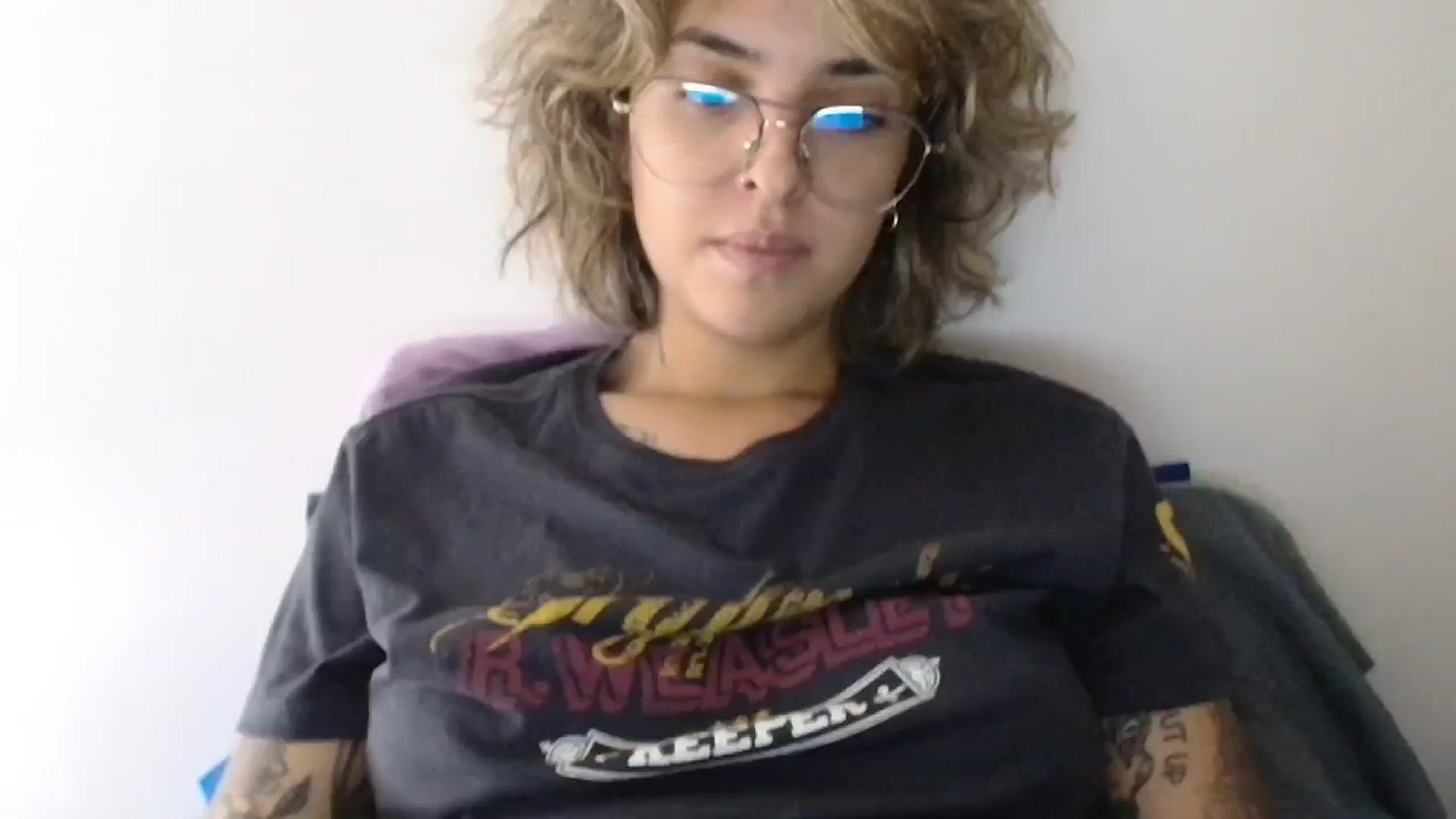 Gallery image thumbnail from RiversideCA's myfreecams stream on, 05/21/2024, 17:09 image 18 of 20