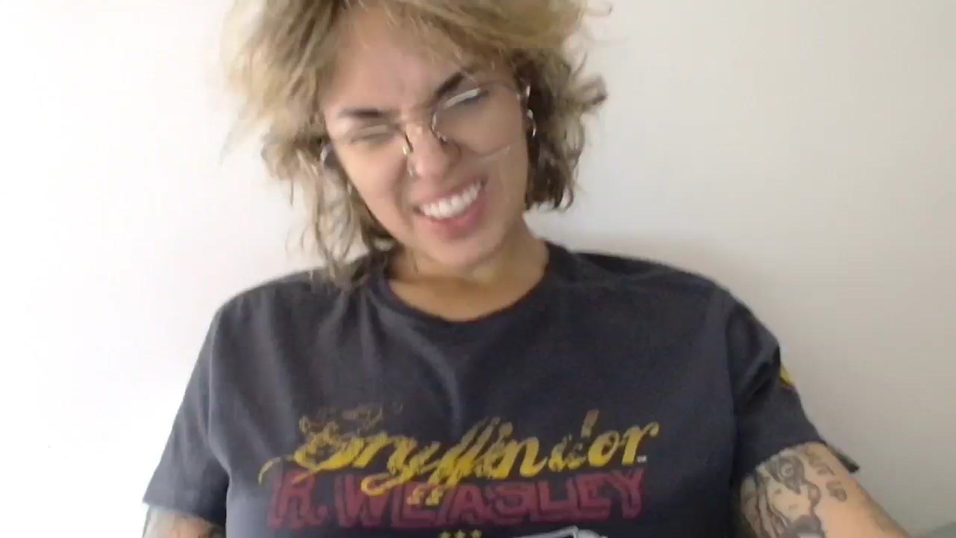 Gallery image thumbnail from RiversideCA's myfreecams stream on, 05/22/2024, 16:54 image 18 of 20