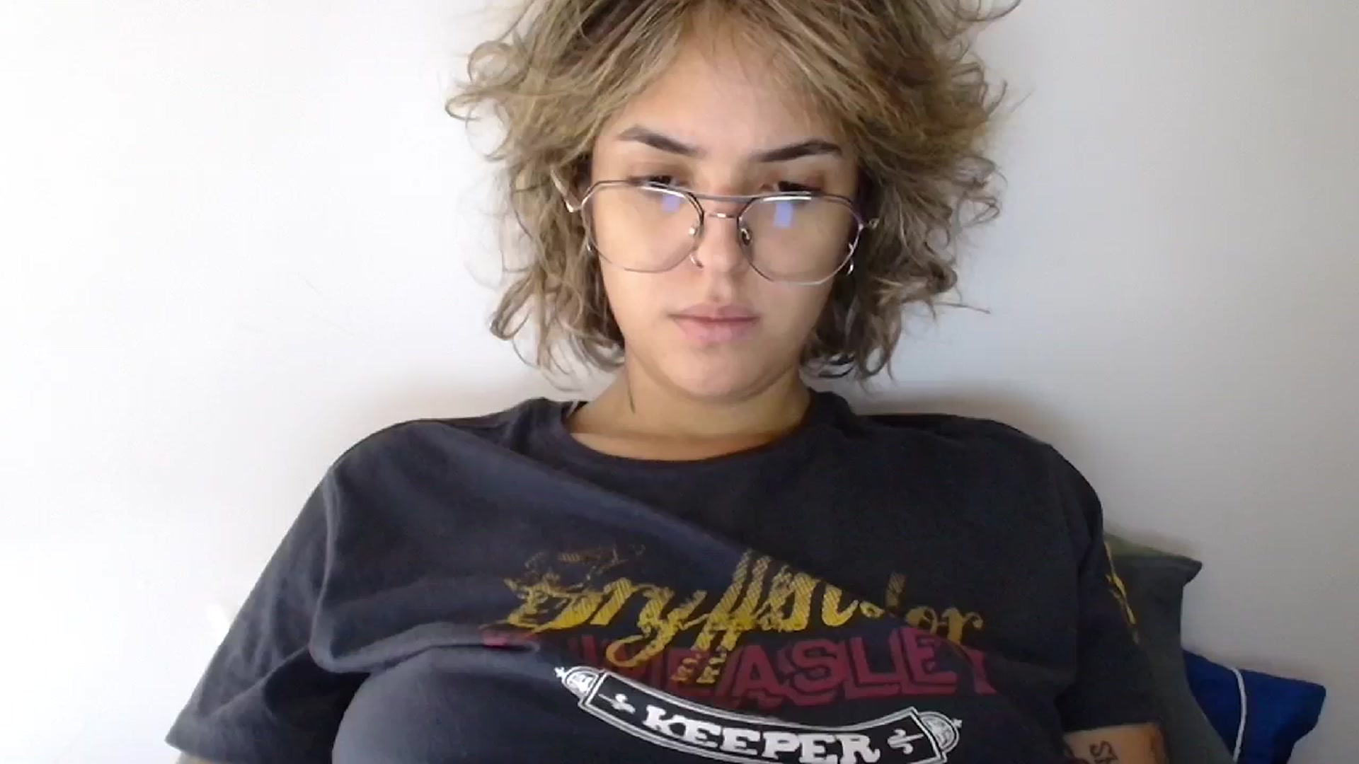 Gallery image thumbnail from RiversideCA's myfreecams stream on, 05/22/2024, 17:34 image 19 of 20