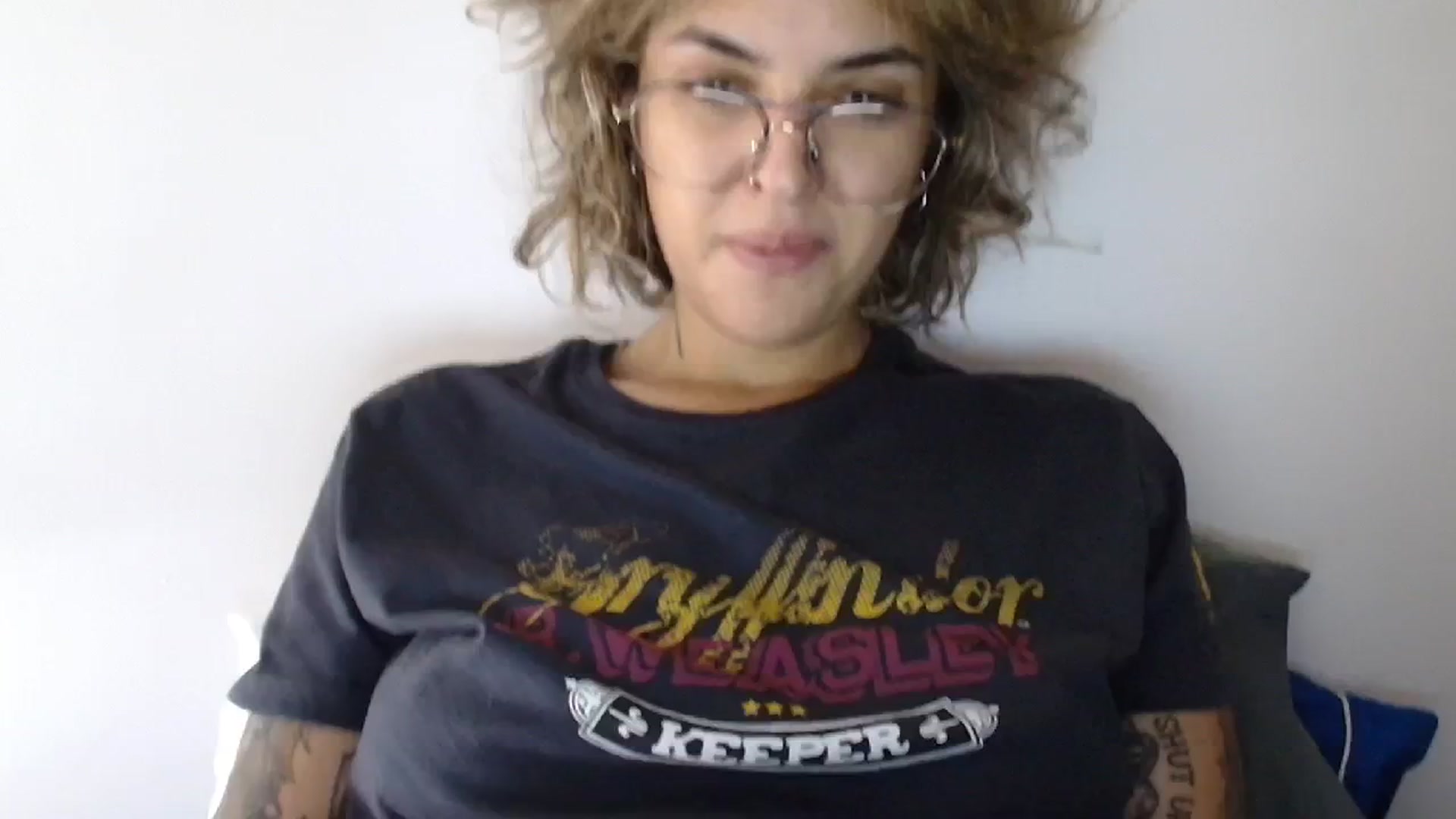 Gallery image thumbnail from RiversideCA's myfreecams stream on, 05/22/2024, 17:34 image 11 of 20