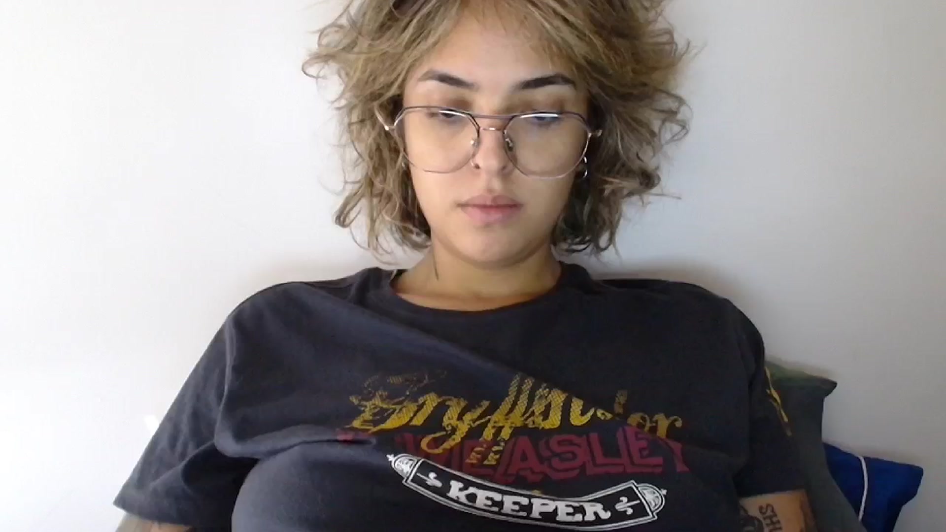 Gallery image thumbnail from RiversideCA's myfreecams stream on, 05/22/2024, 17:34 image 18 of 20