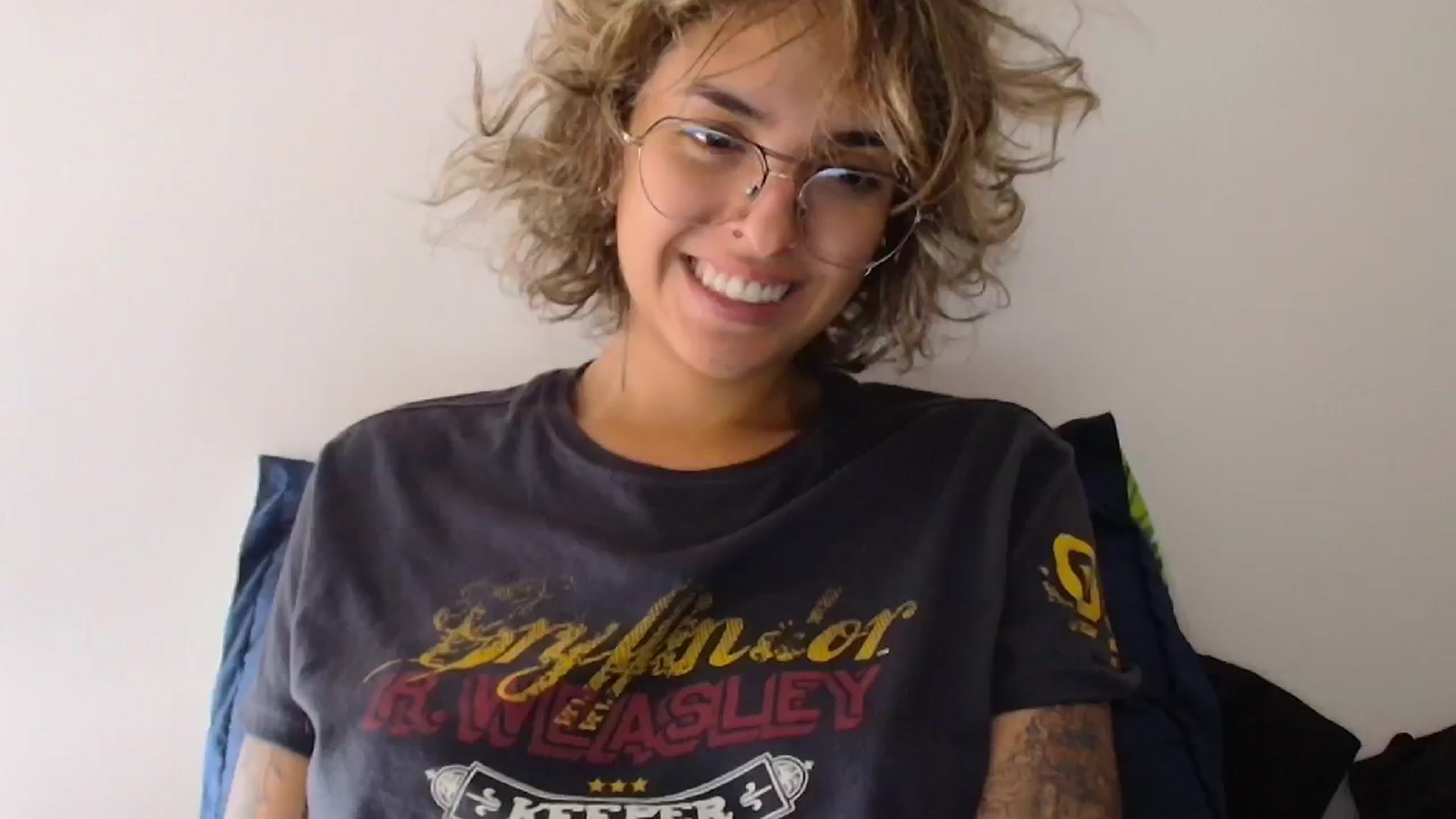 Gallery image thumbnail from RiversideCA's myfreecams stream on, 05/23/2024, 16:25 image 7 of 20