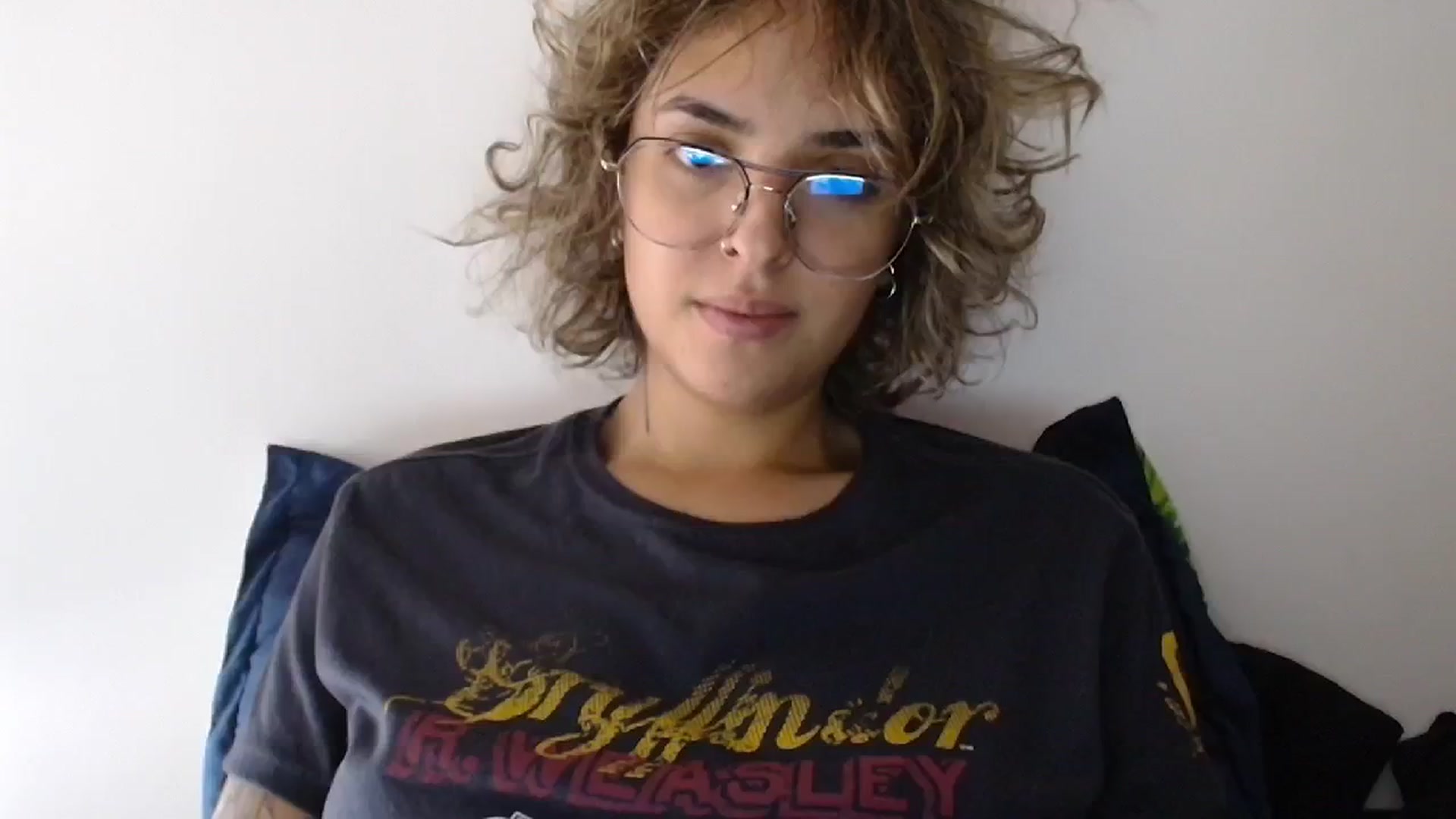 Gallery image thumbnail from RiversideCA's myfreecams stream on, 05/23/2024, 16:25 image 10 of 20