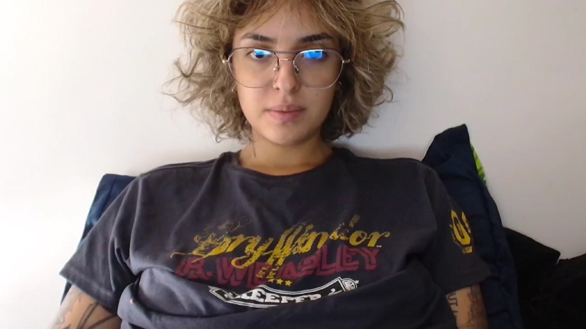 Gallery image thumbnail from RiversideCA's myfreecams stream on, 05/23/2024, 17:52 image 14 of 20