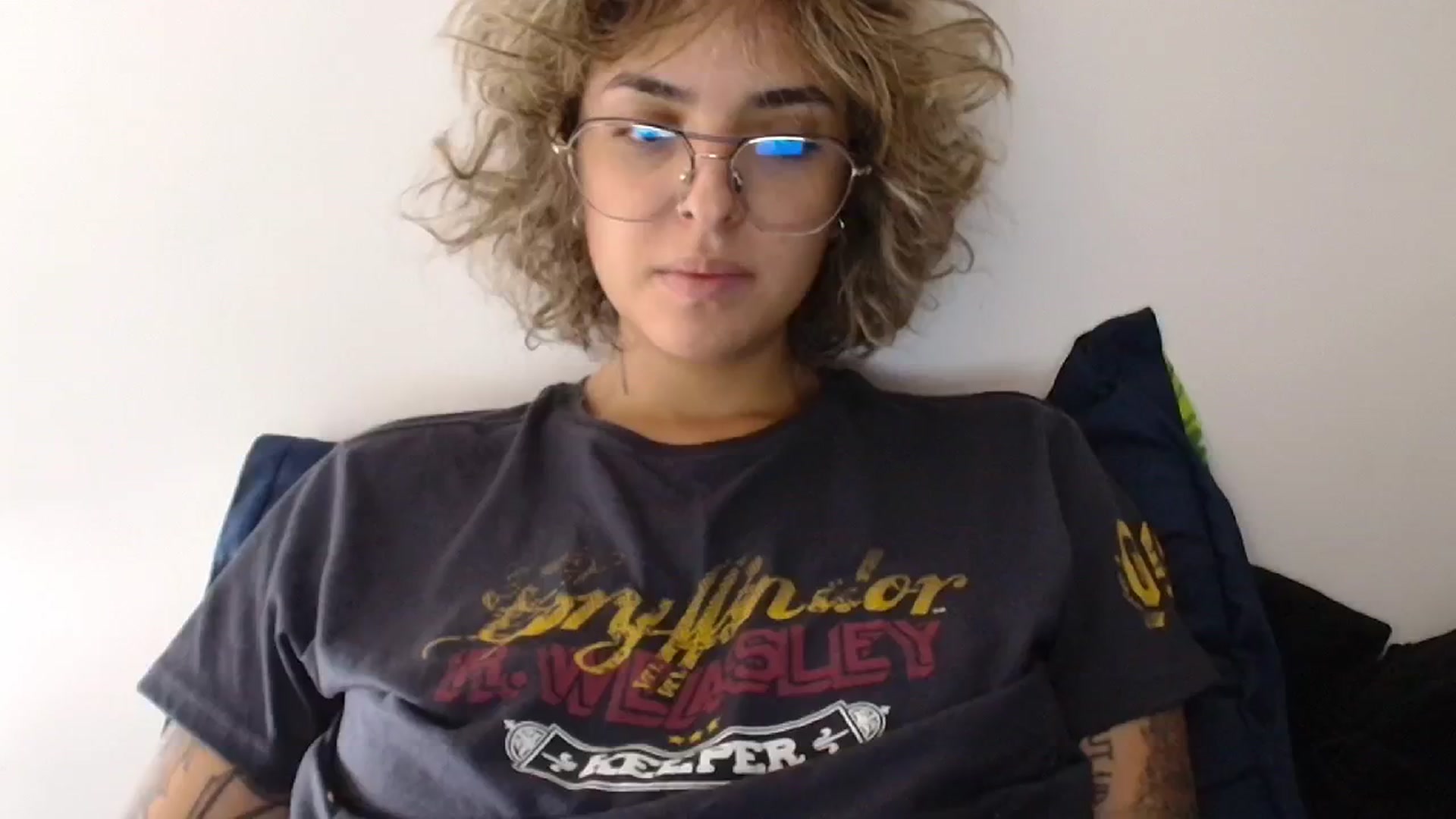 Gallery image thumbnail from RiversideCA's myfreecams stream on, 05/23/2024, 17:52 image 15 of 20