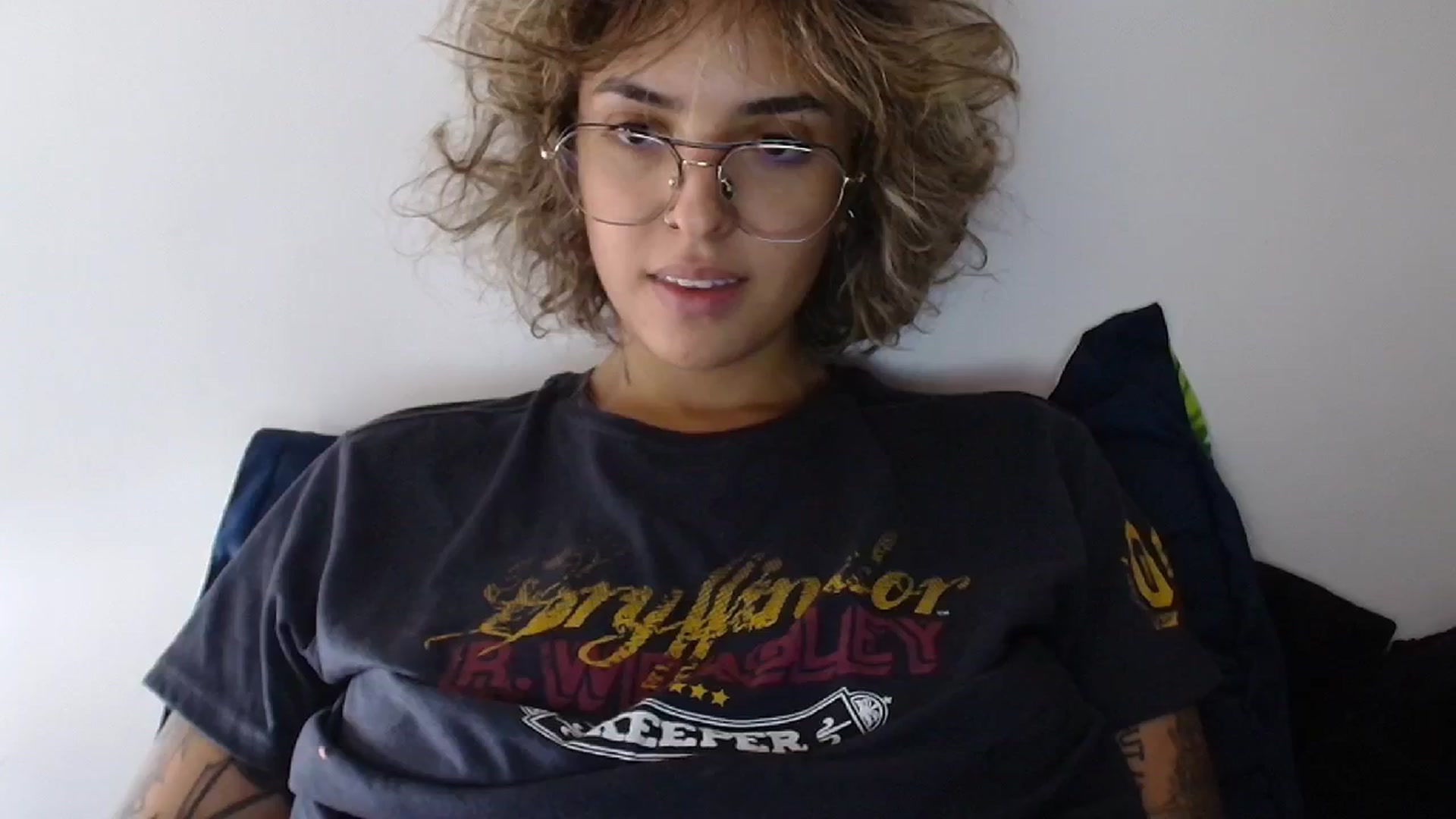 Gallery image thumbnail from RiversideCA's myfreecams stream on, 05/23/2024, 17:52 image 13 of 20