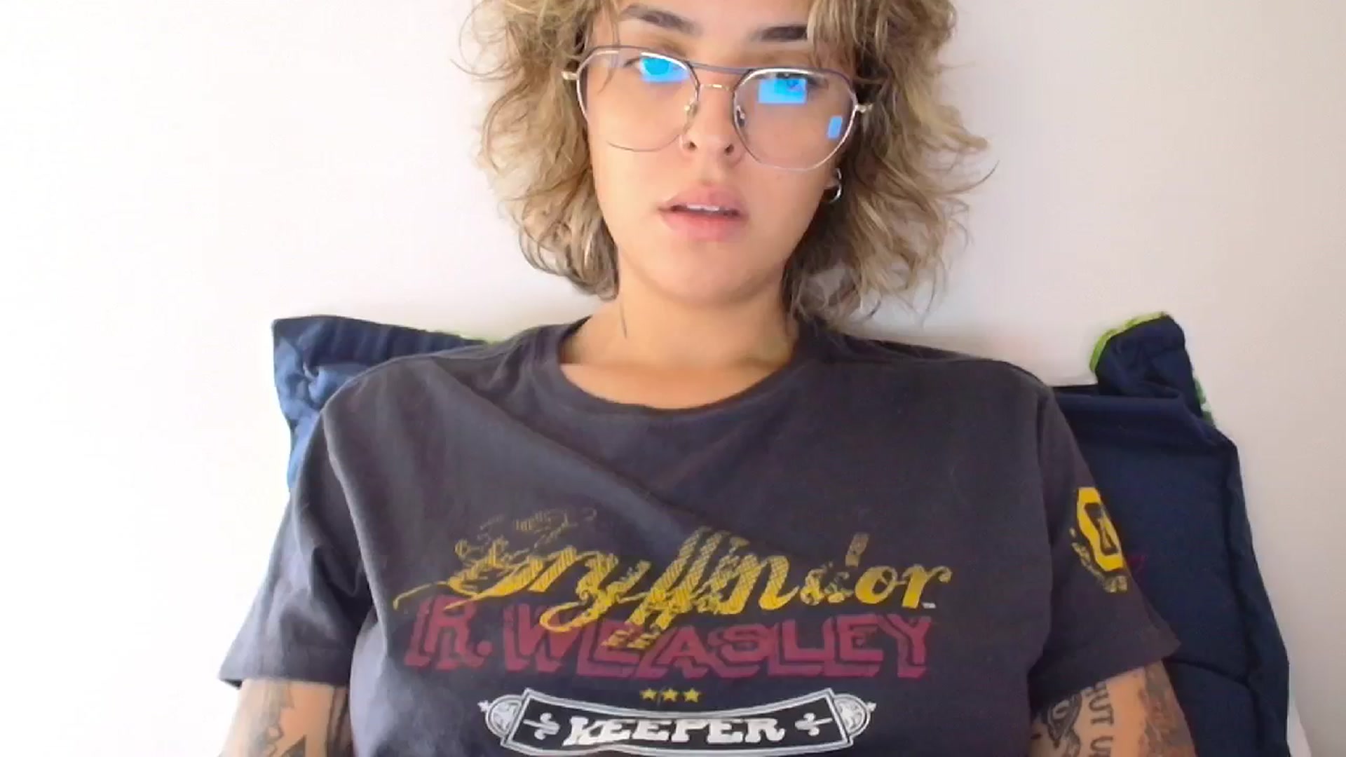 Gallery image thumbnail from RiversideCA's myfreecams stream on, 05/29/2024, 16:09 image 7 of 20