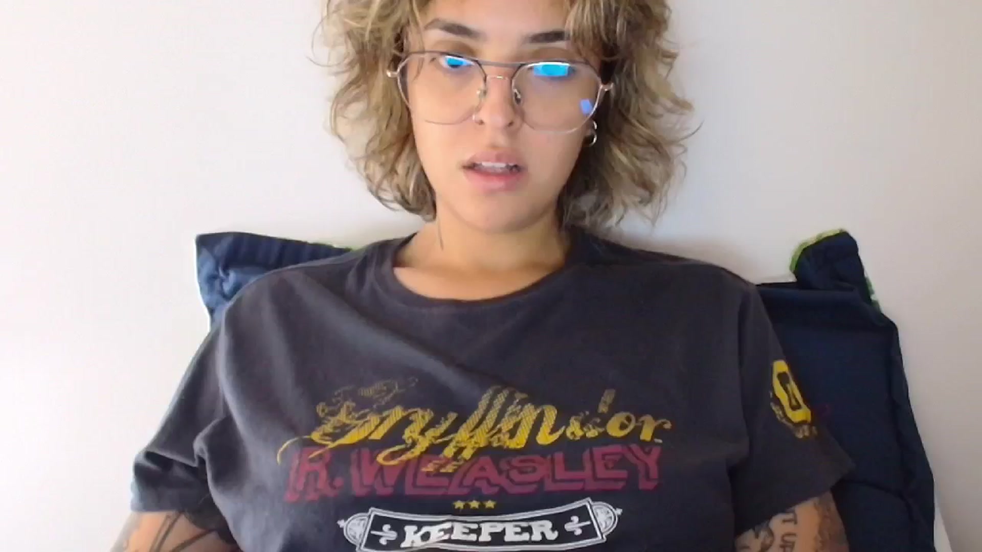 Gallery image thumbnail from RiversideCA's myfreecams stream on, 05/29/2024, 16:09 image 10 of 20